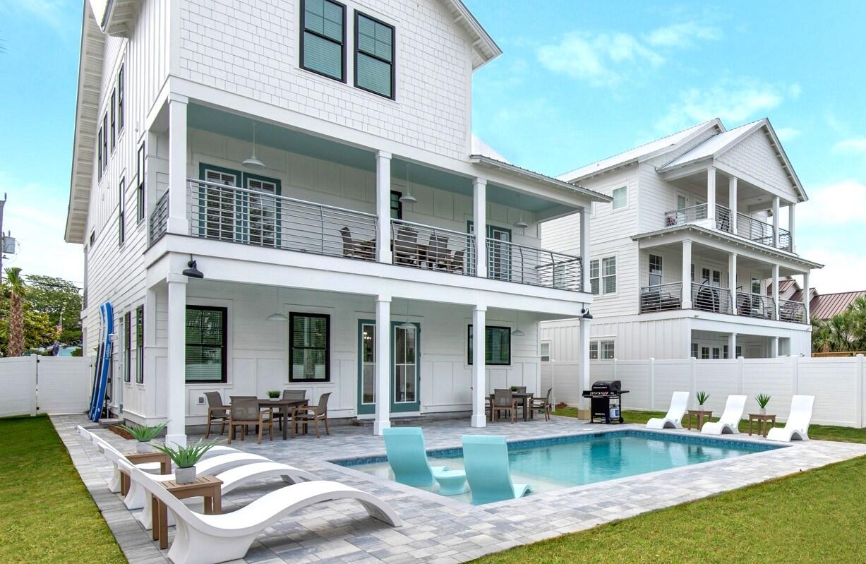 CRYSTAL BEACH - Residential