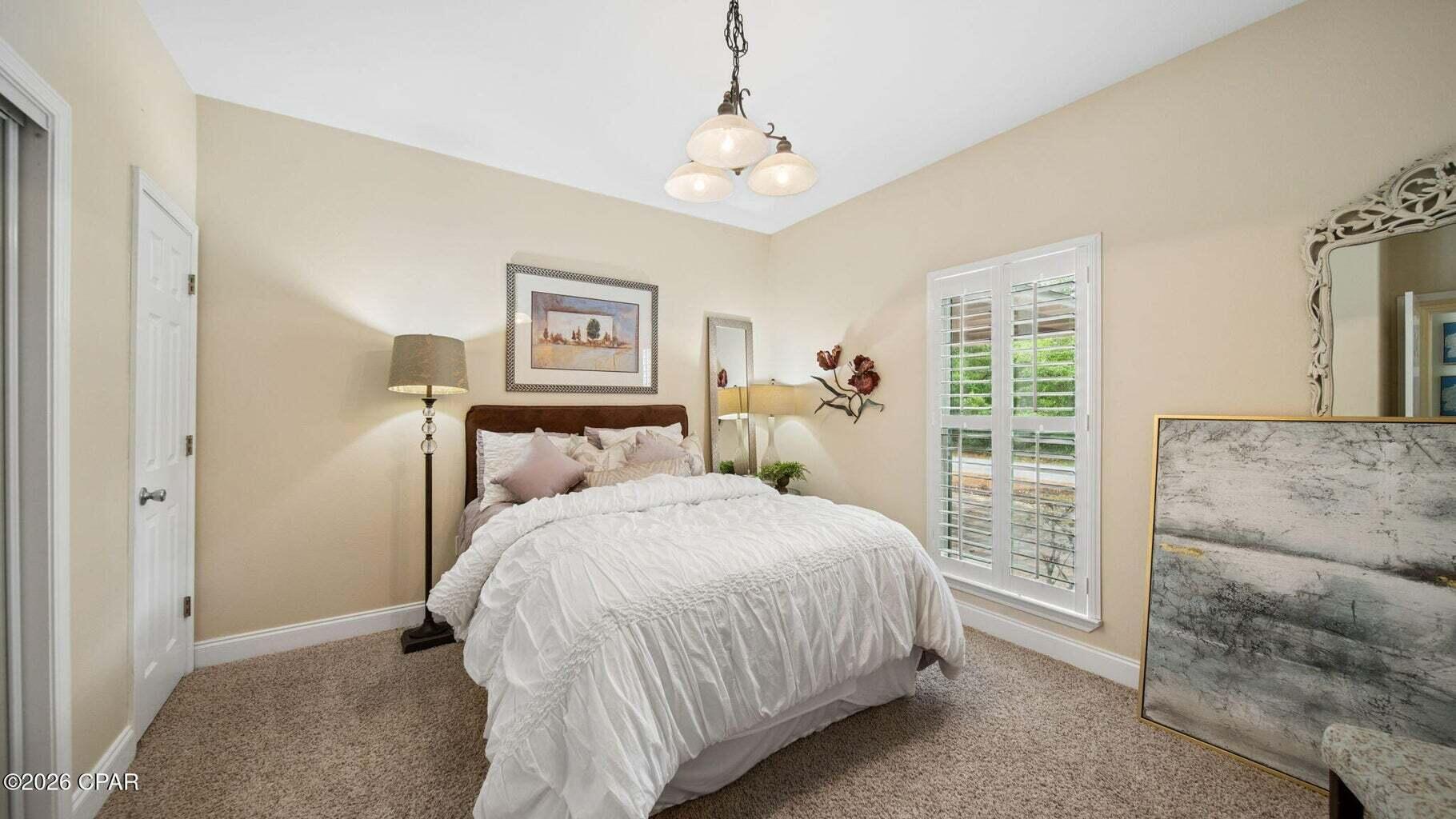 HARBOR OAKS - Residential