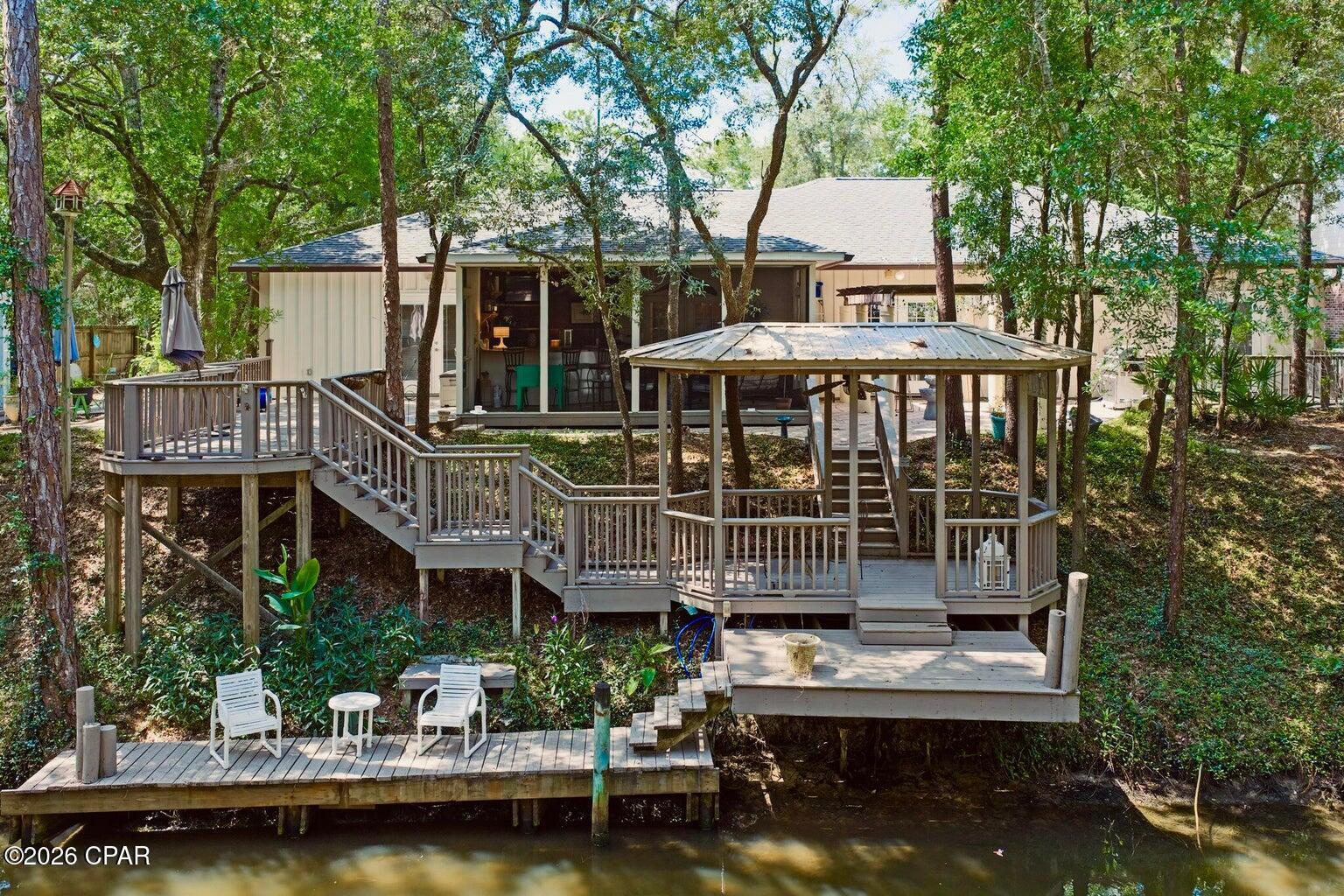 HARBOR OAKS - Residential