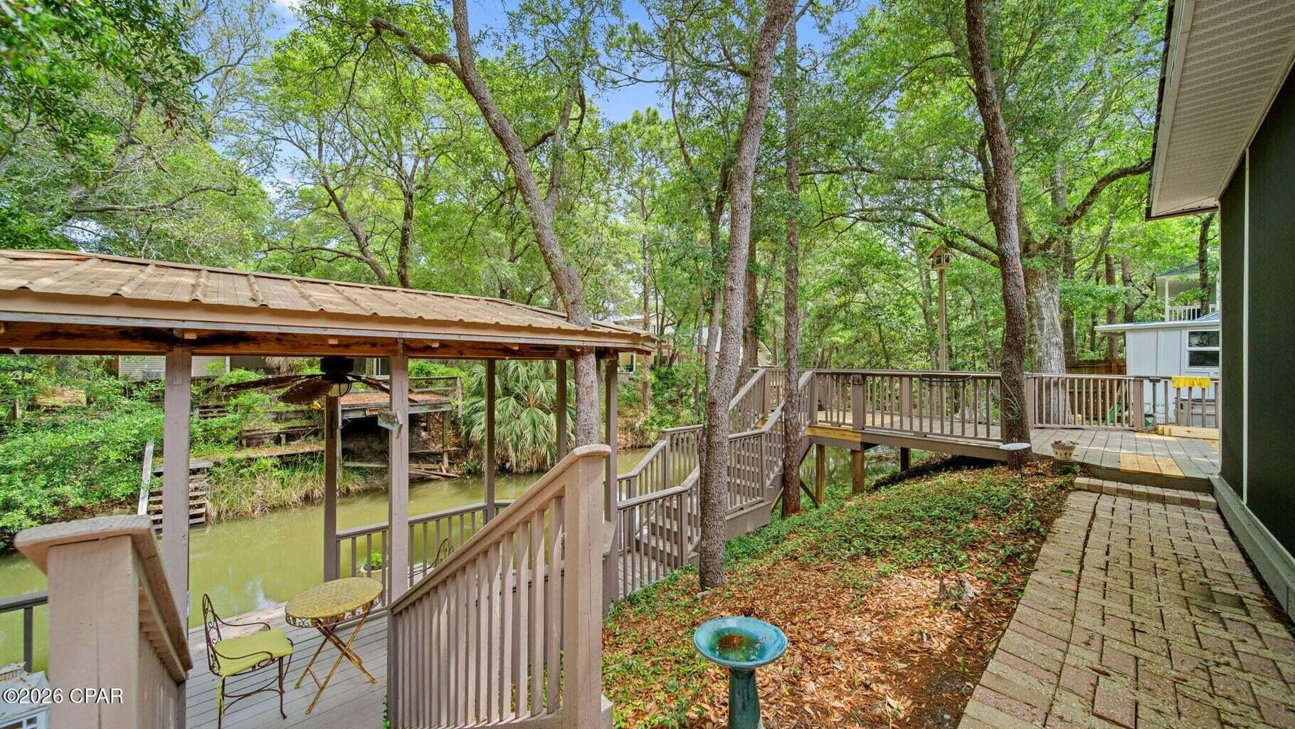 HARBOR OAKS - Residential