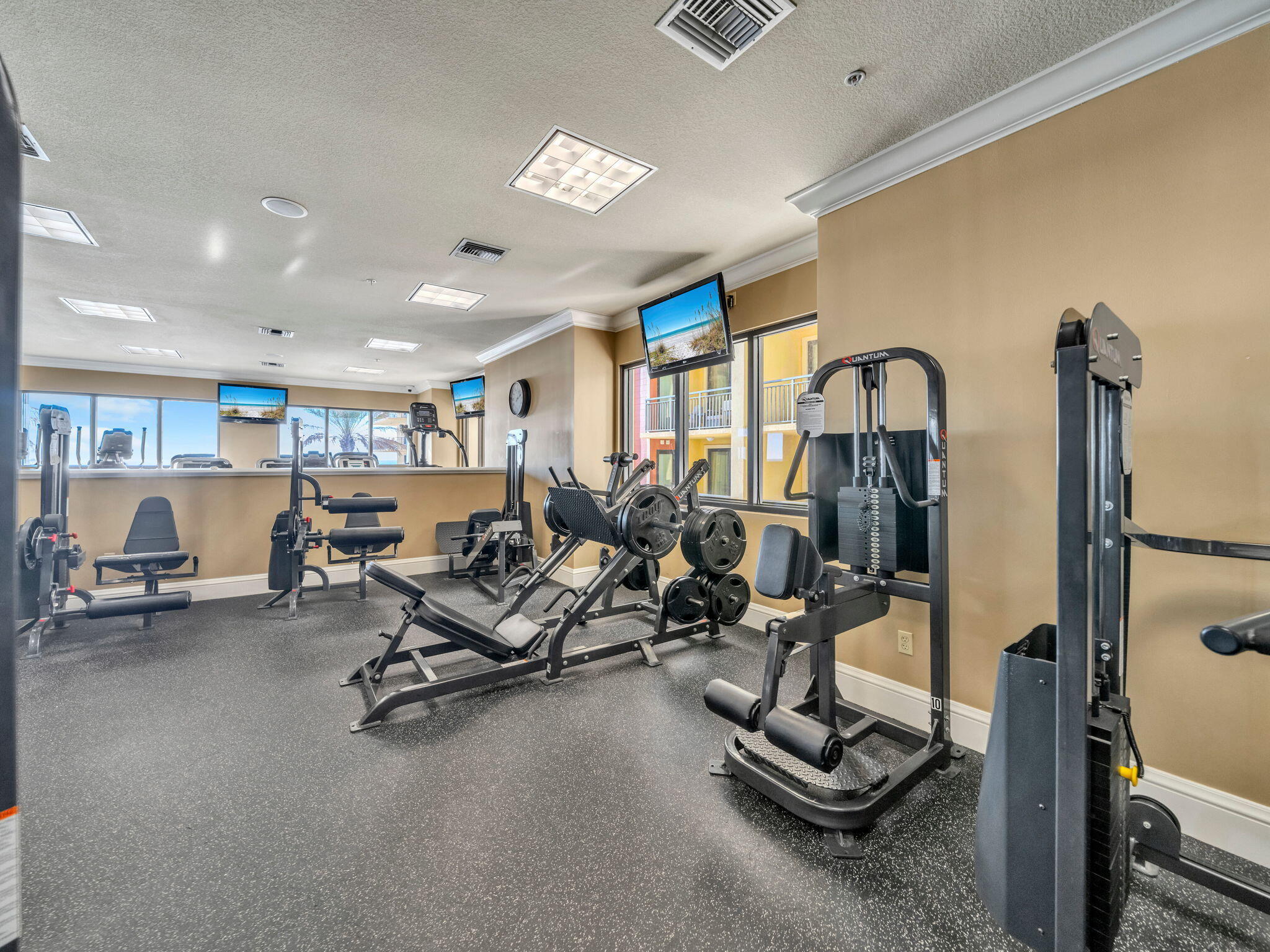 EMERALD GRANDE WEST - Residential