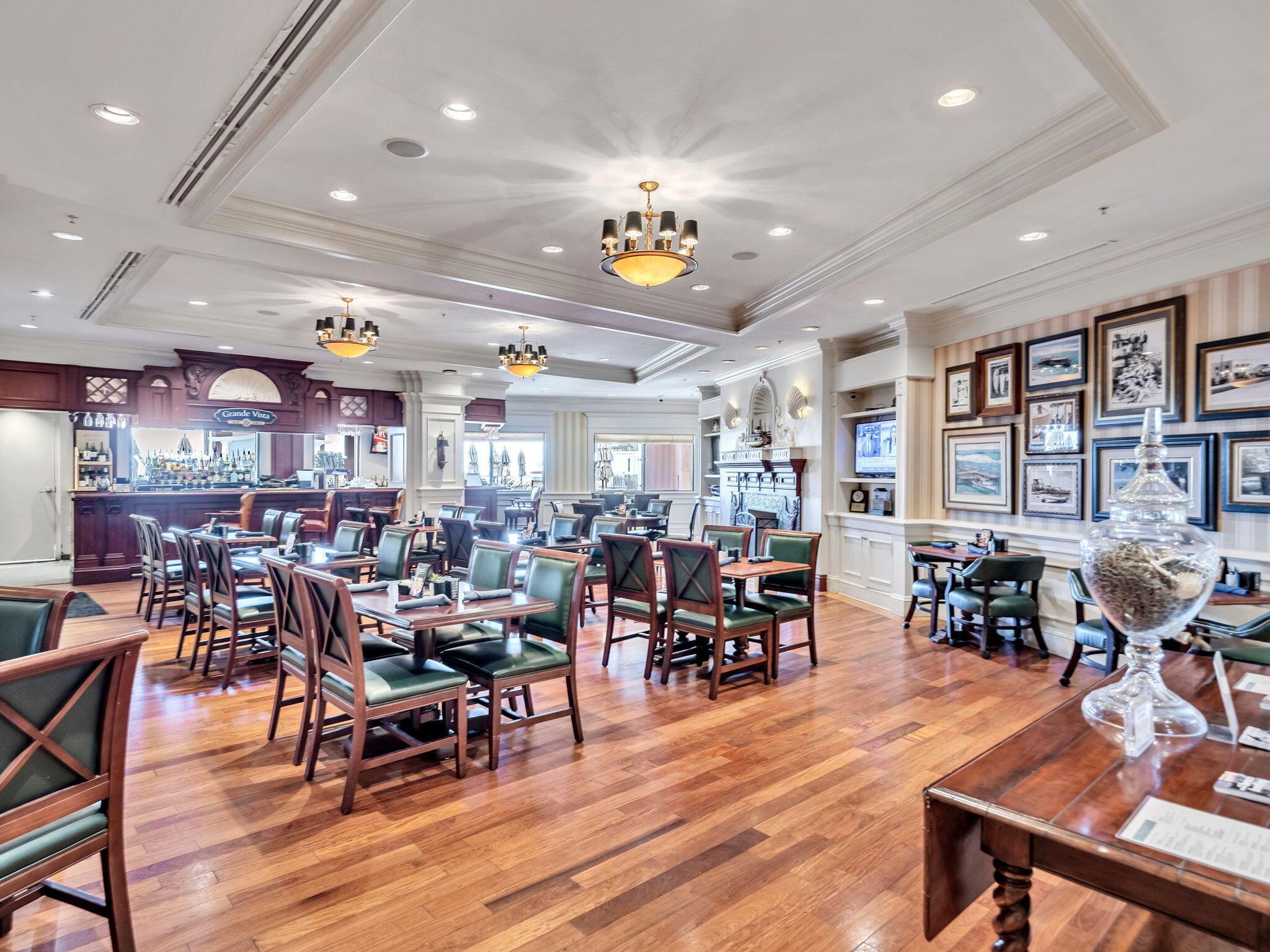 EMERALD GRANDE WEST - Residential