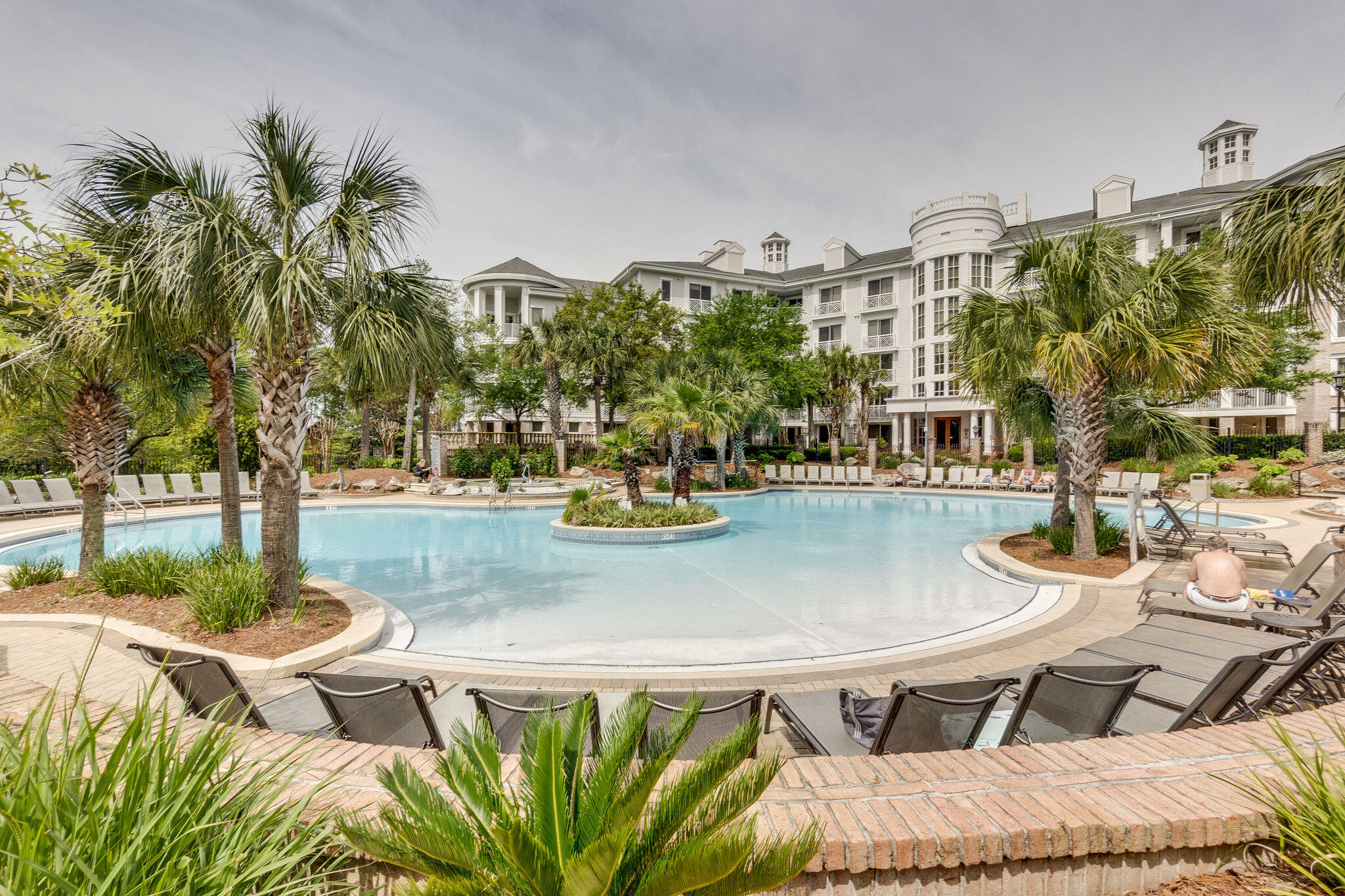 BAHIA CONDO - Residential