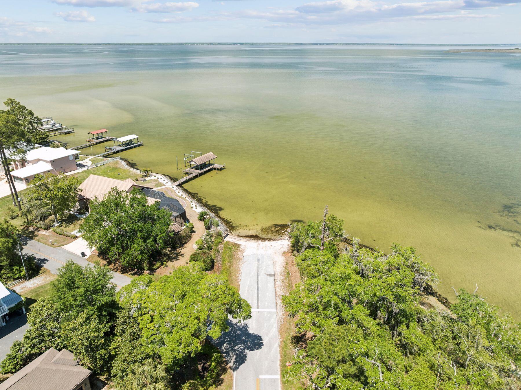 EAGLE BAY - Residential
