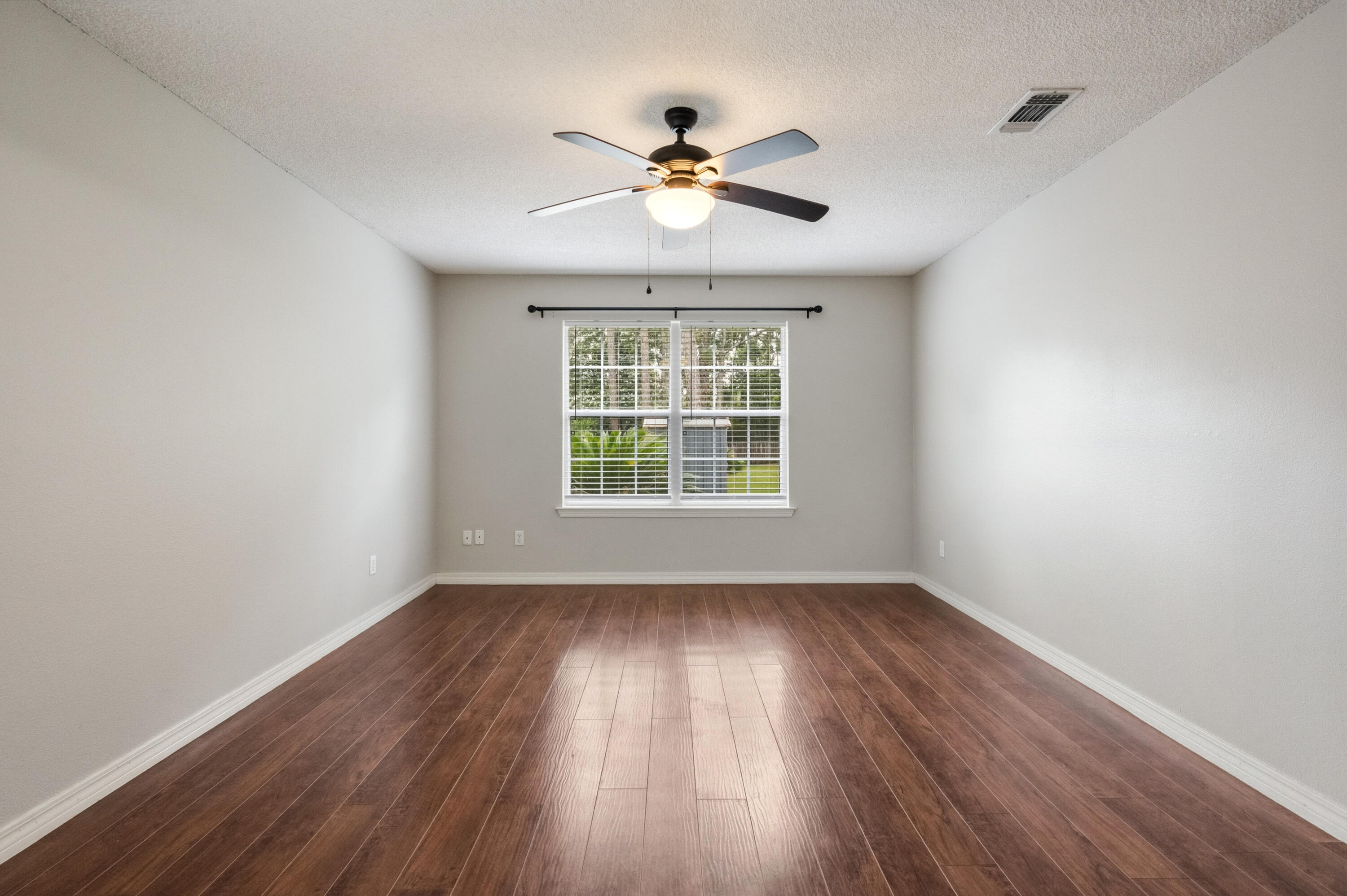 WHISPERWOODS - Residential