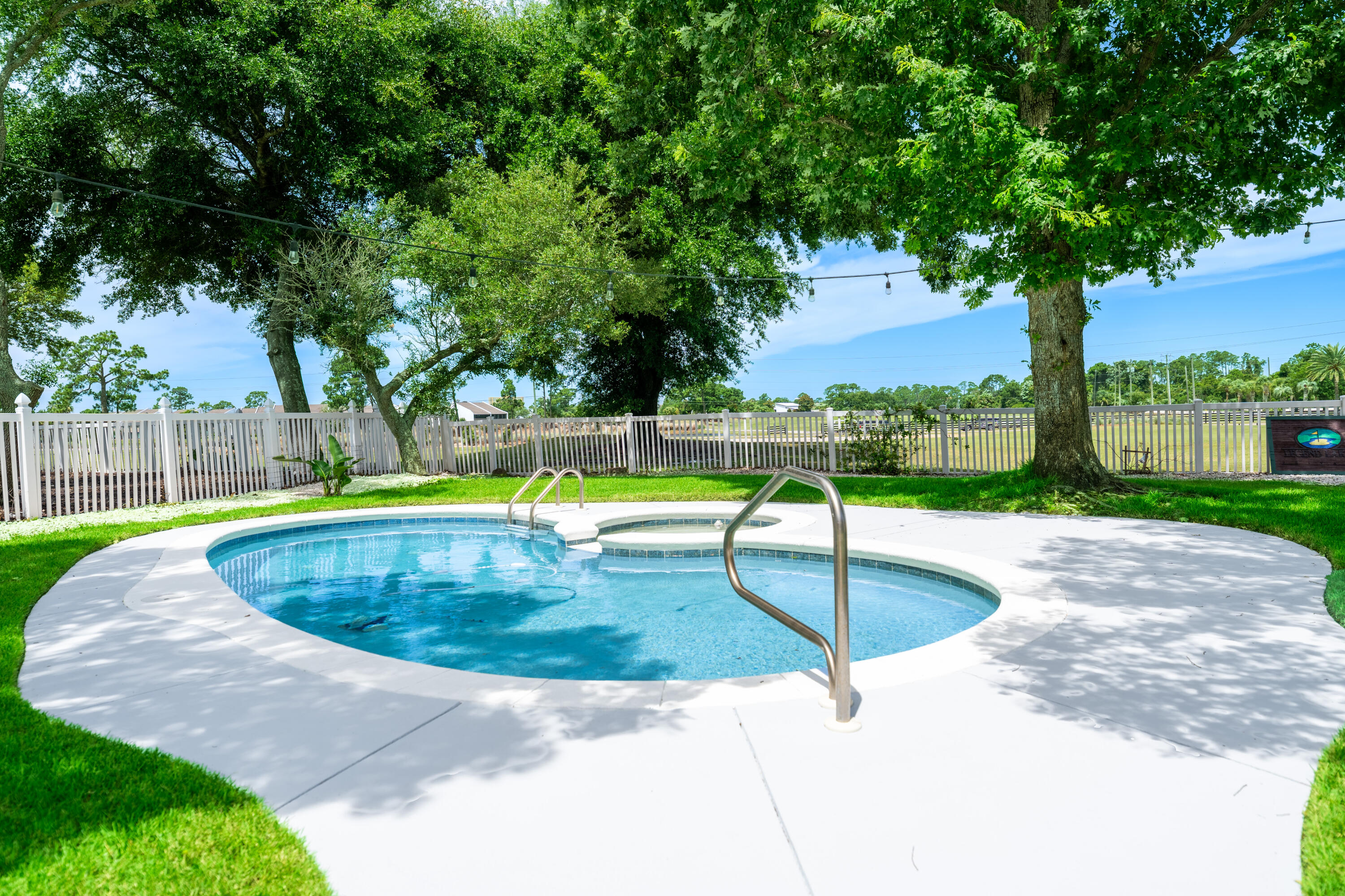 BAY POINT - Residential