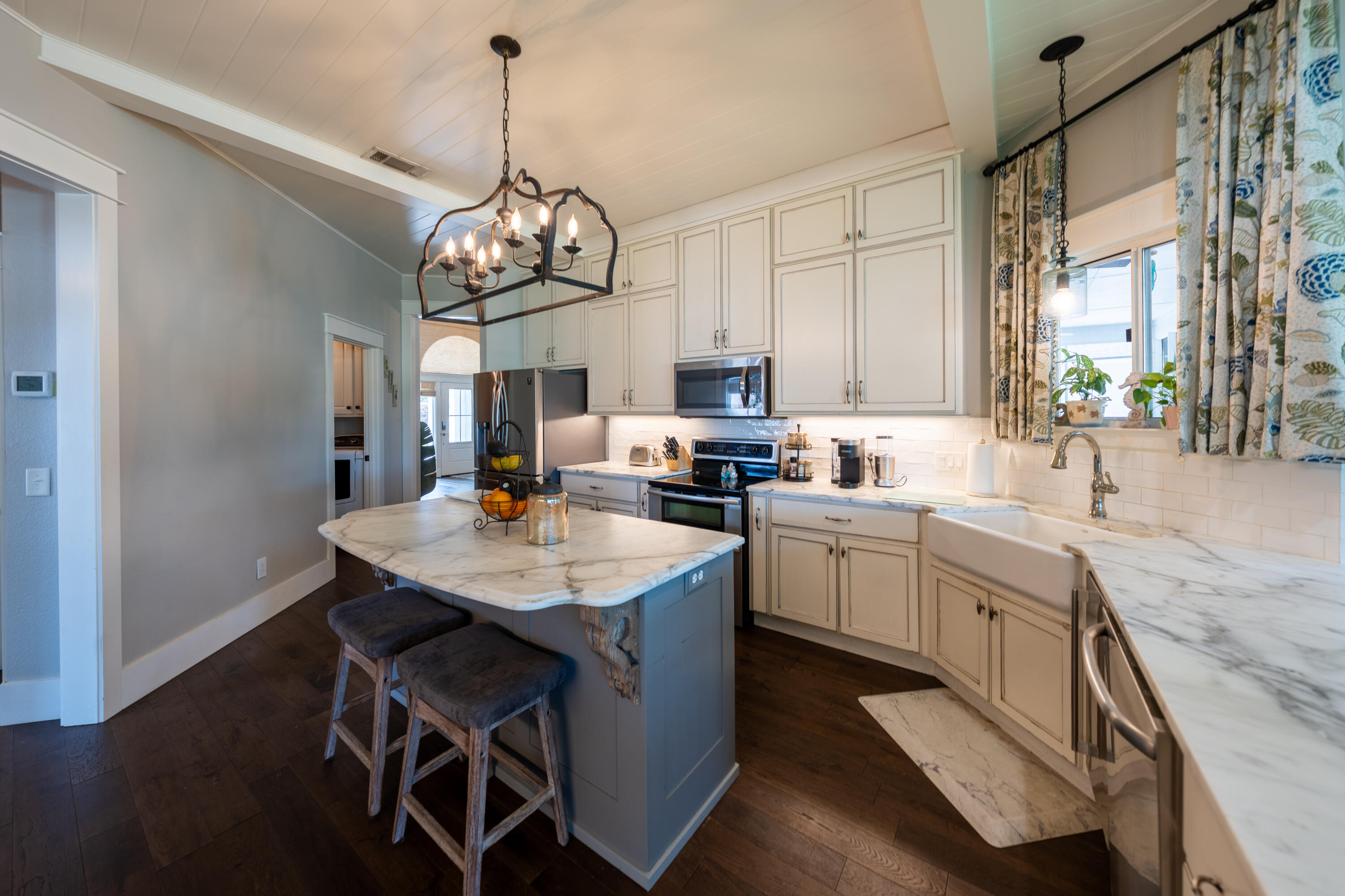 BAY POINT - Residential
