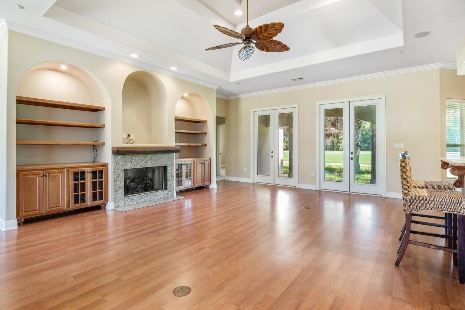Emerald Bay - Residential Lease
