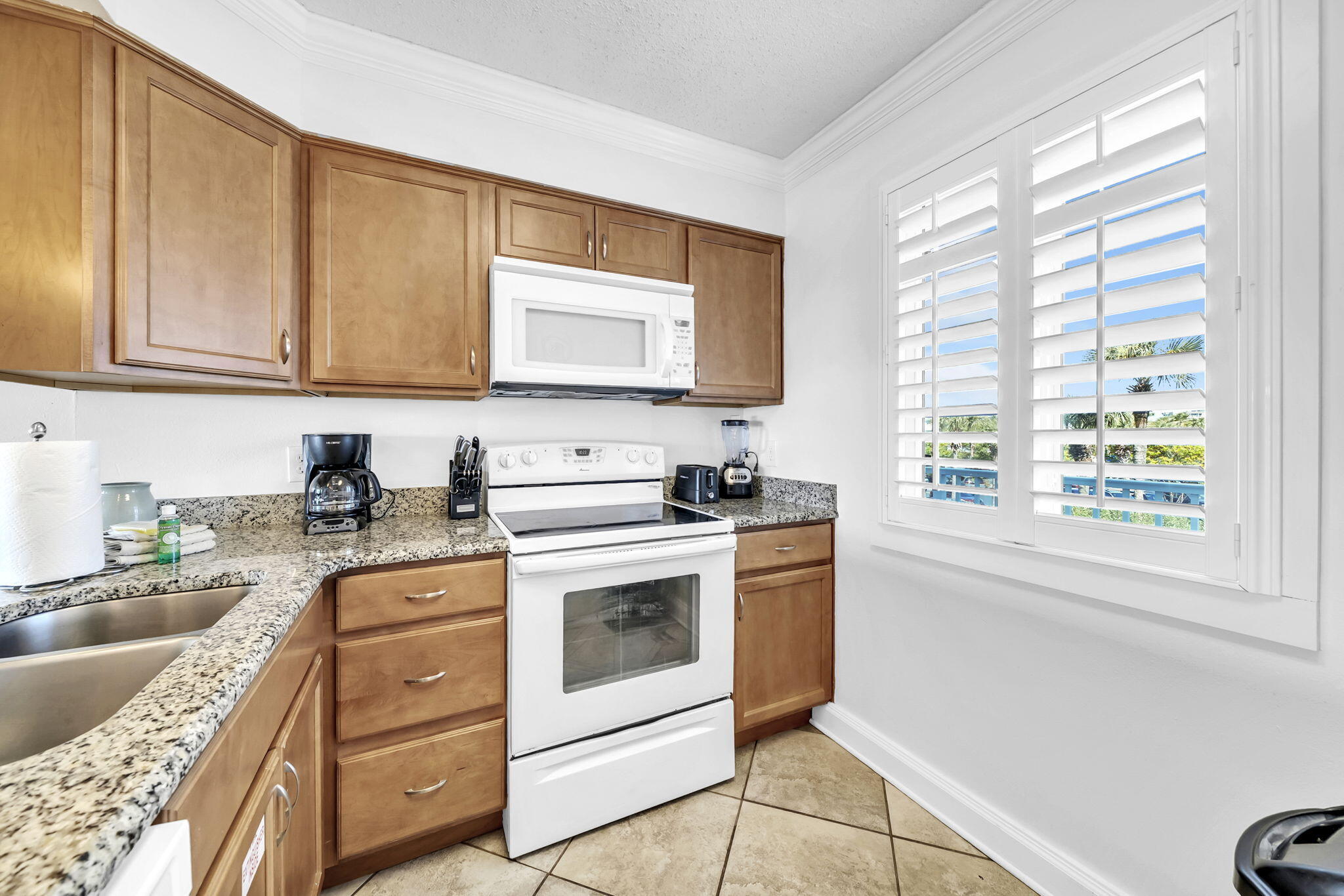 ISLANDER CONDO PH 2 - Residential