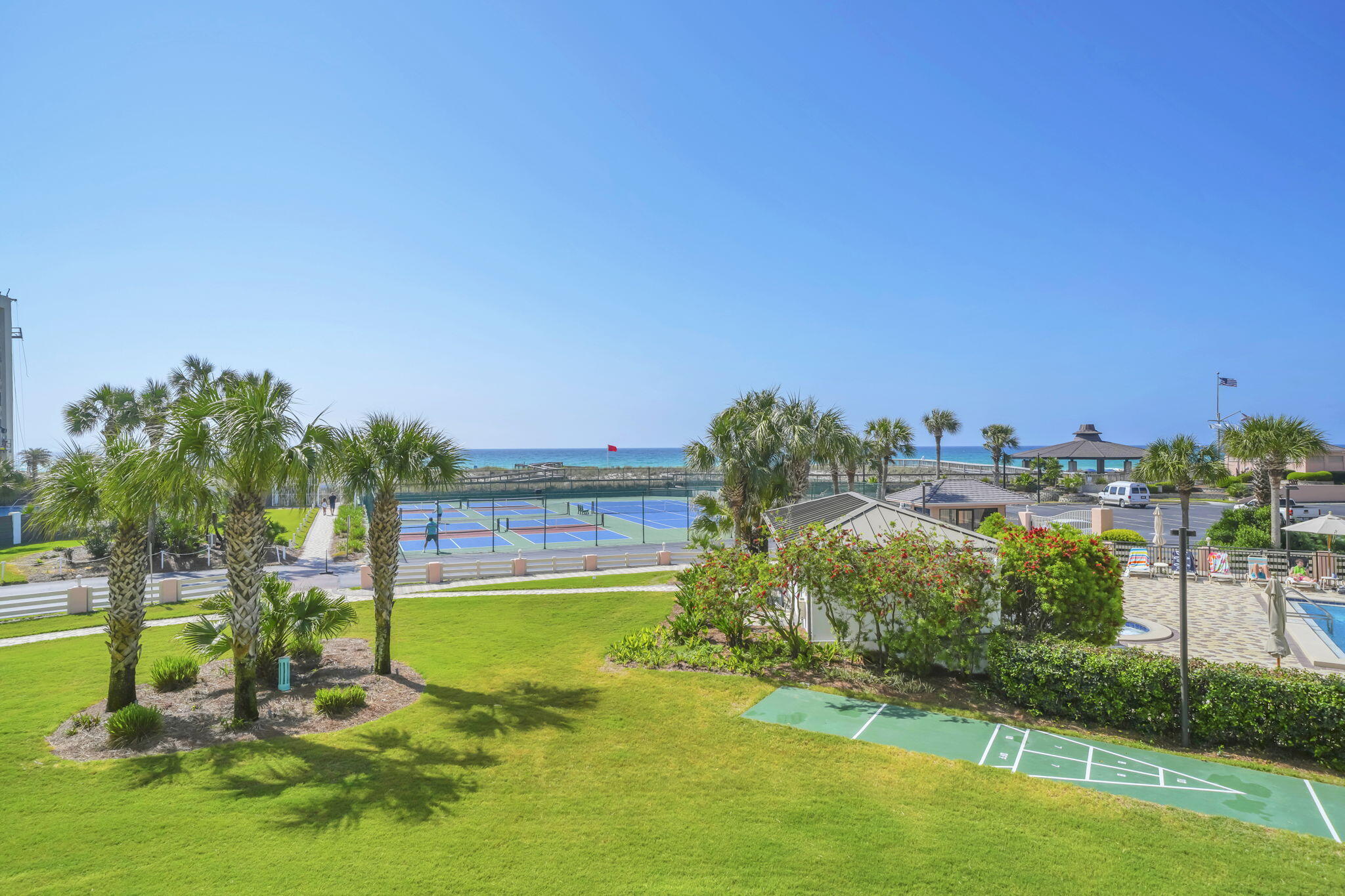 ISLANDER CONDO PH 2 - Residential