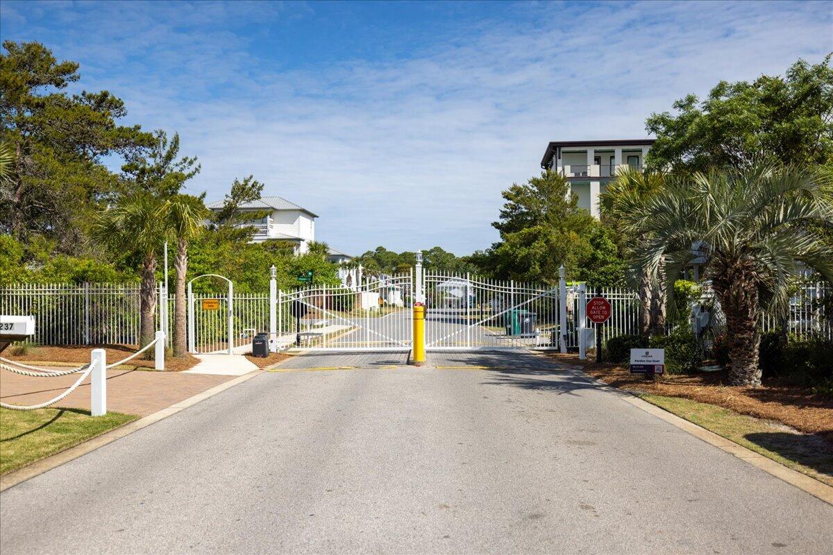 FRANGISTA BEACH 3ND ADDN - Residential