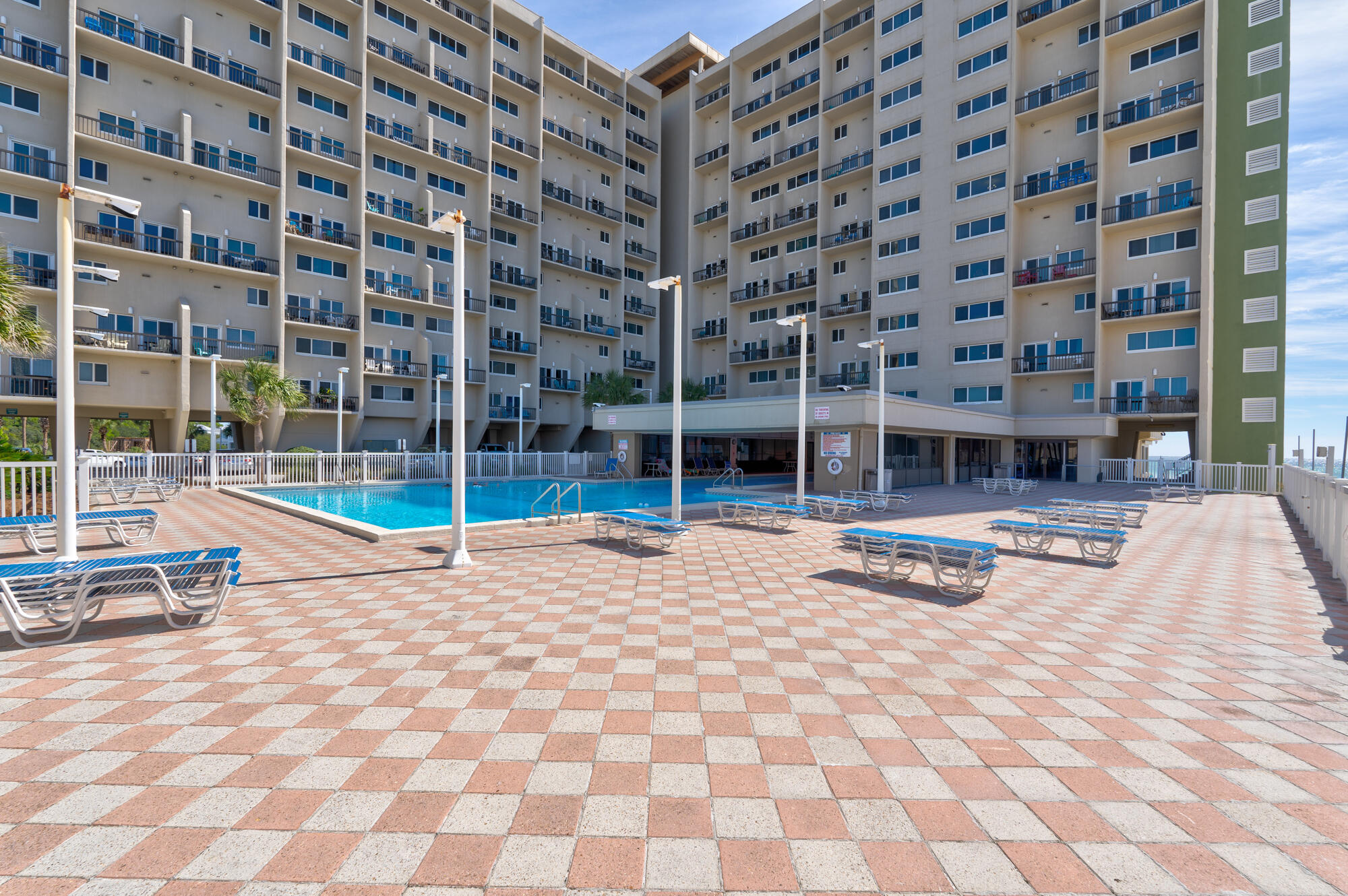 PINNACLE PORT - Residential