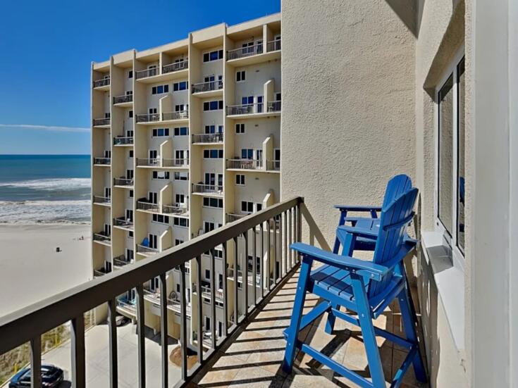 PINNACLE PORT - Residential