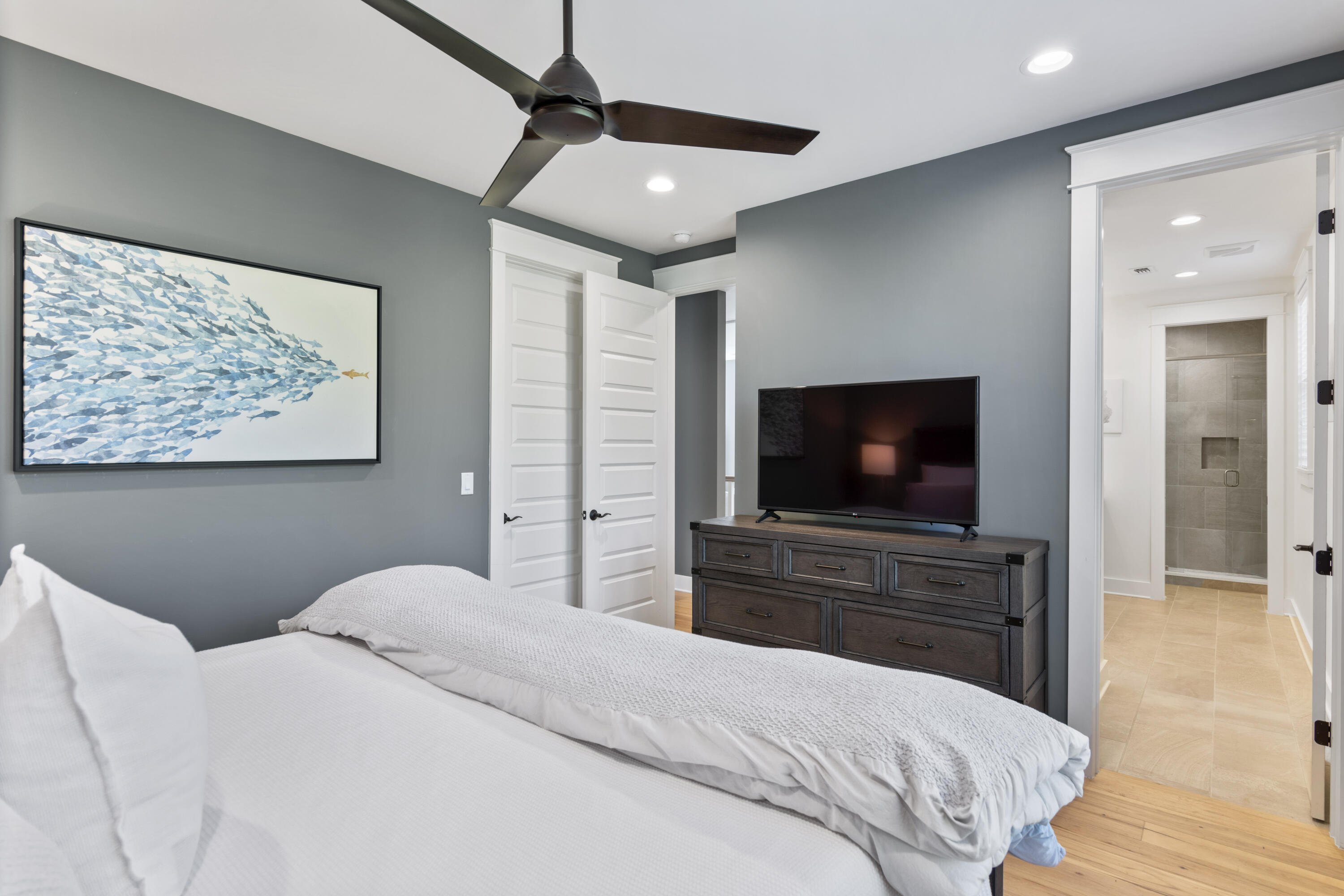 RidgeWalk - Residential