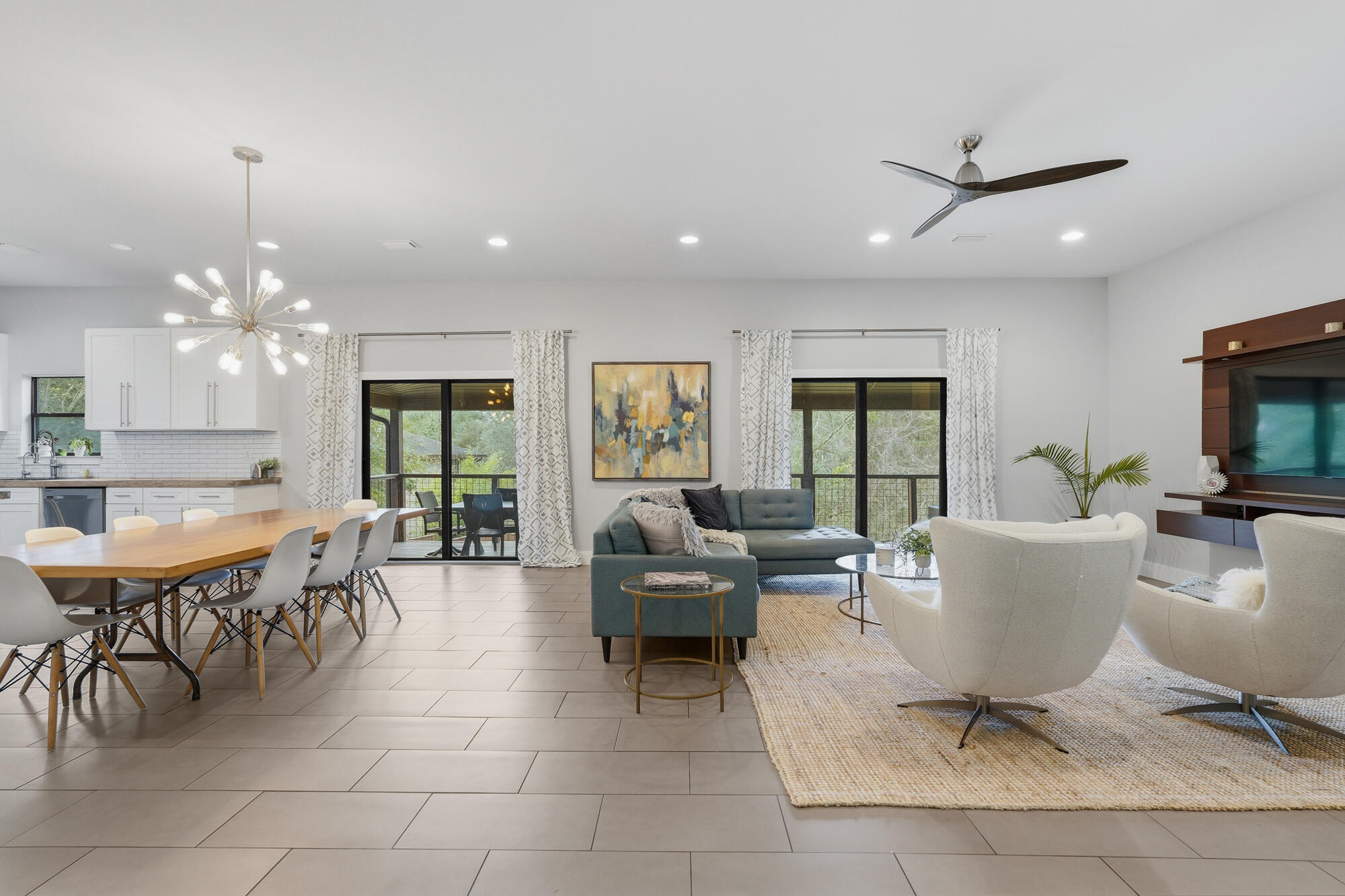 LE CHATEAU - Residential