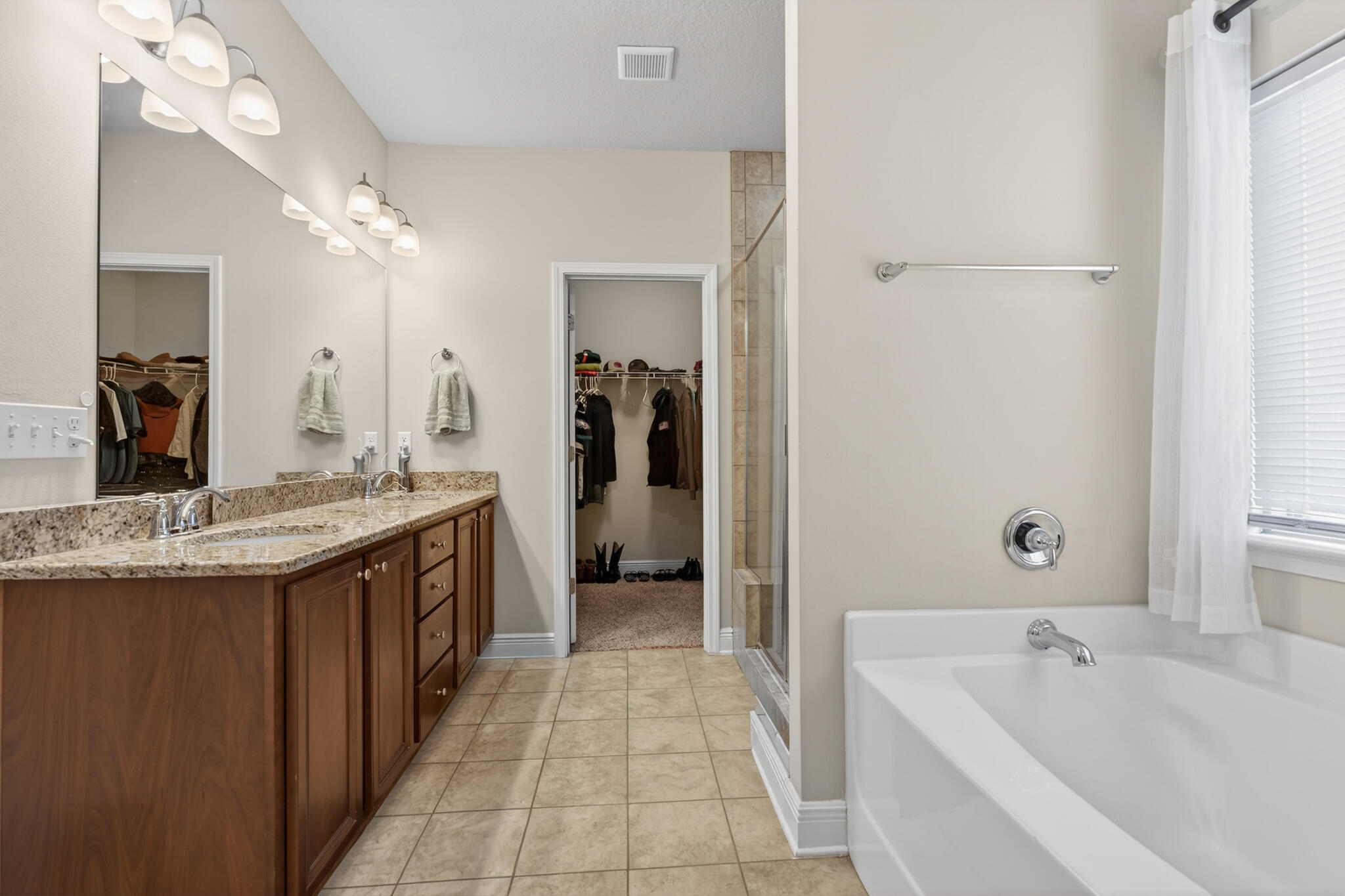 REDSTONE COMMONS - Residential