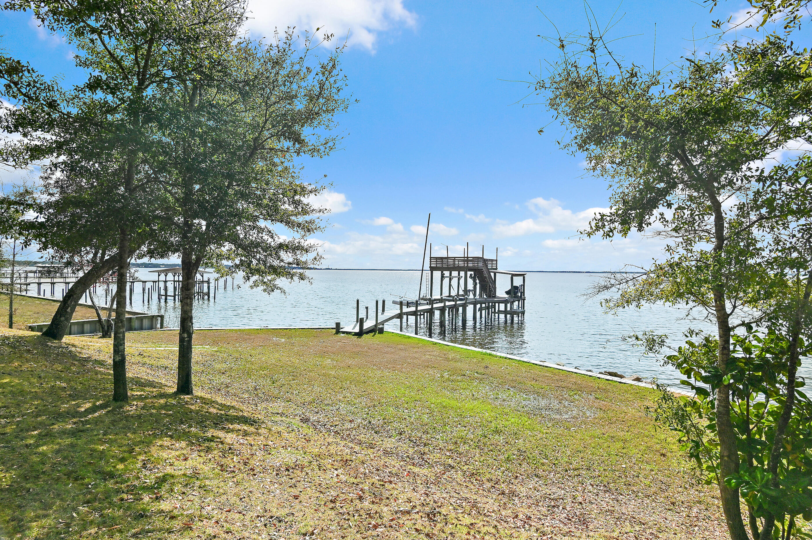 BAYVIEW - Residential