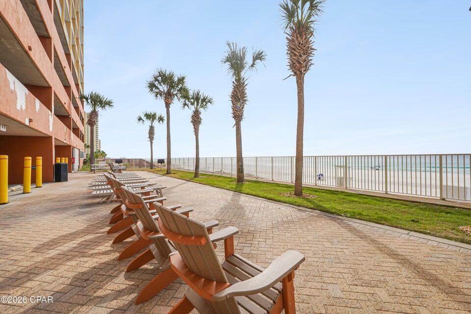 TROPIC WINDS - Residential