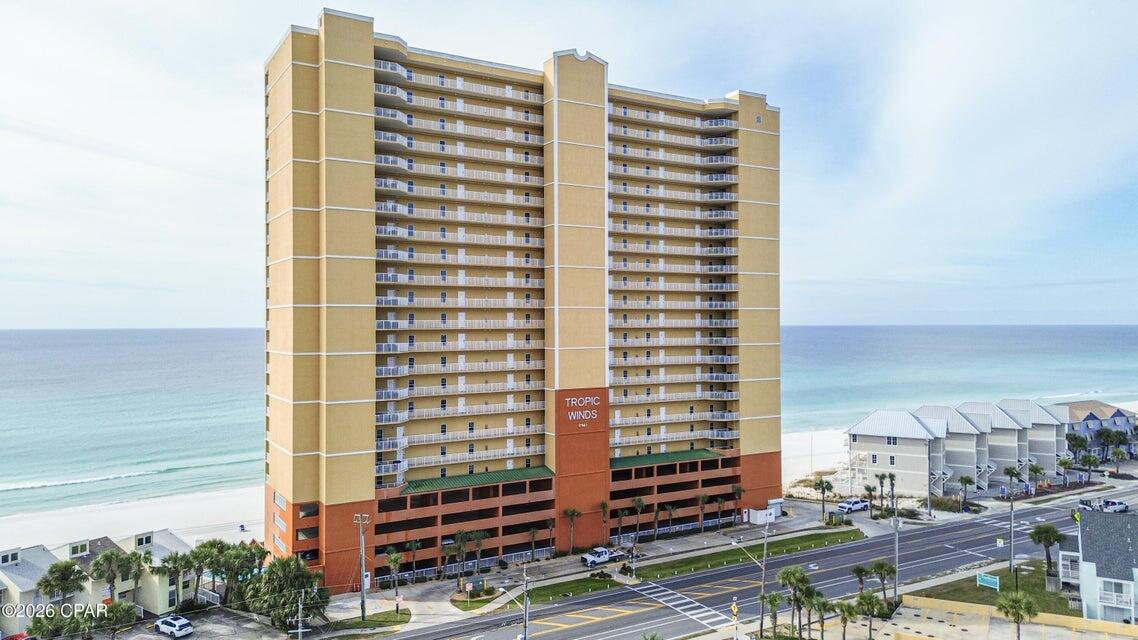TROPIC WINDS - Residential
