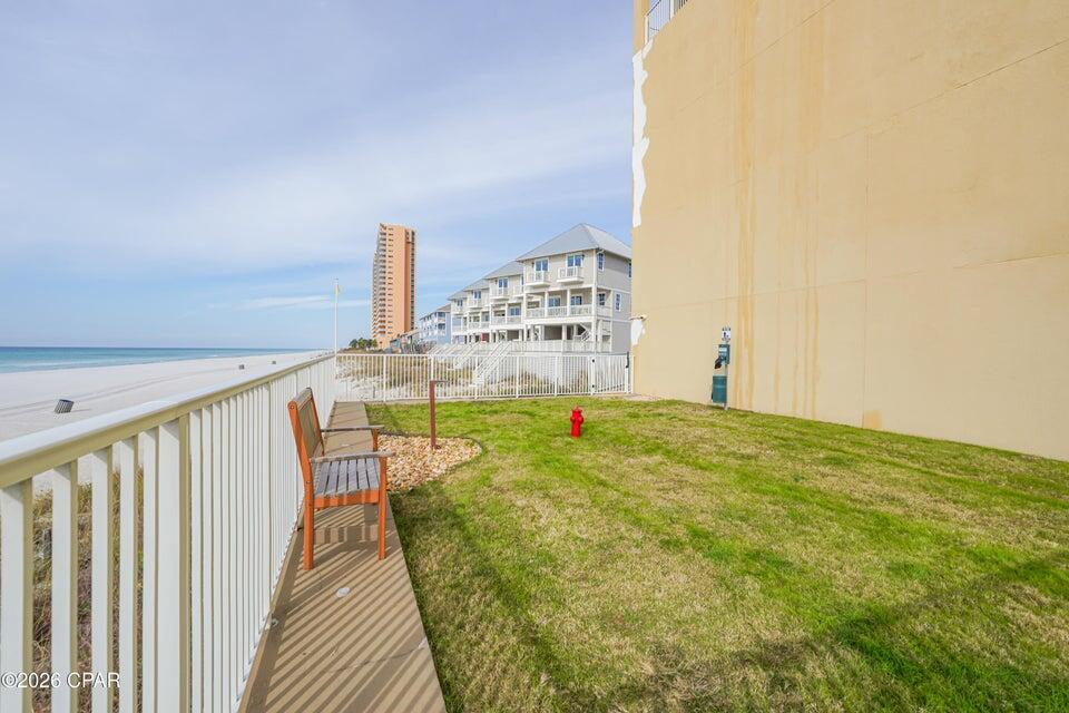 TROPIC WINDS - Residential