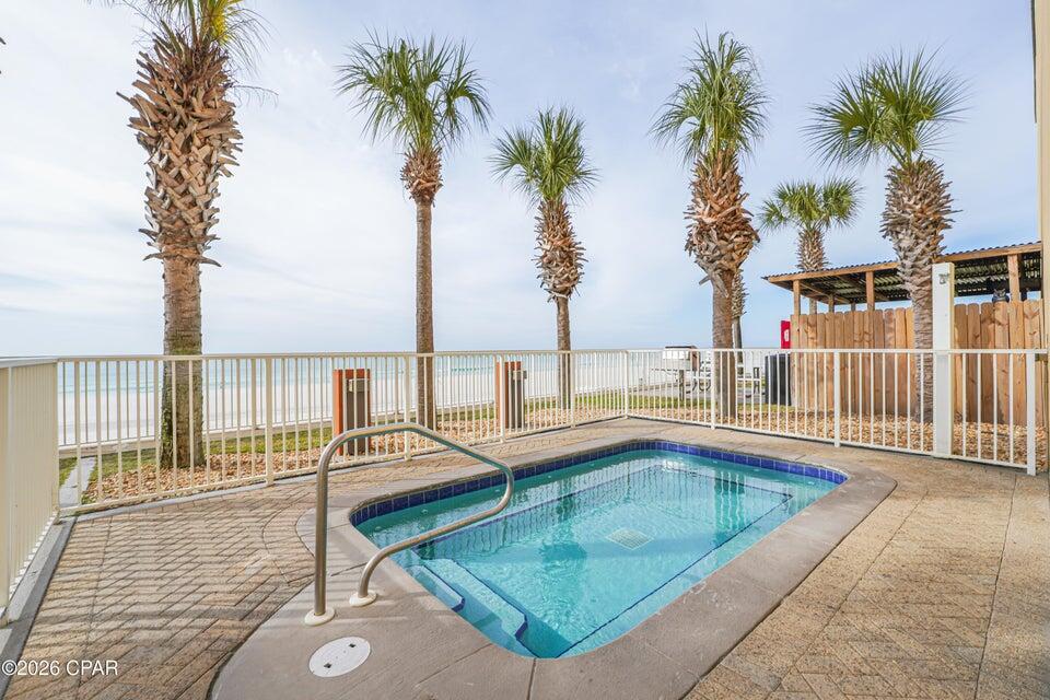 TROPIC WINDS - Residential