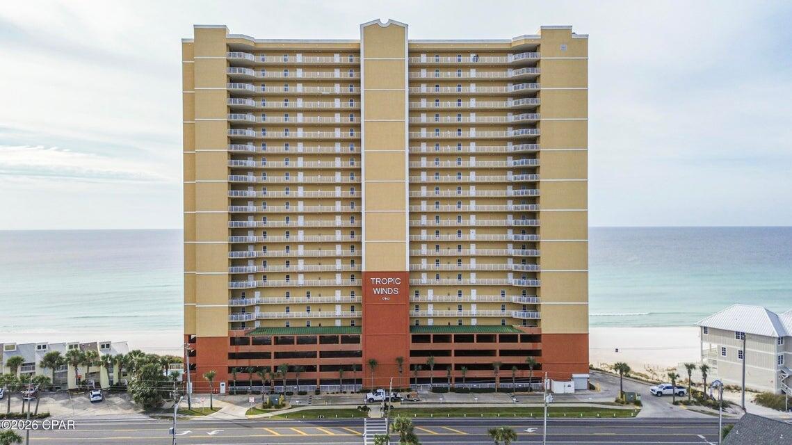 TROPIC WINDS - Residential