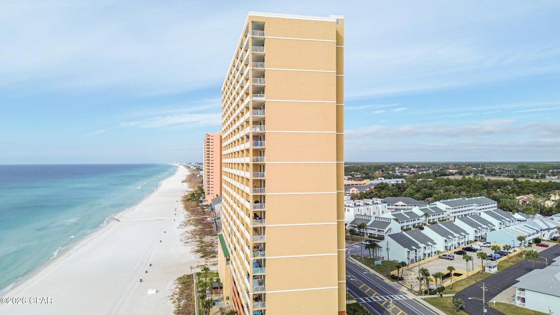 TROPIC WINDS - Residential