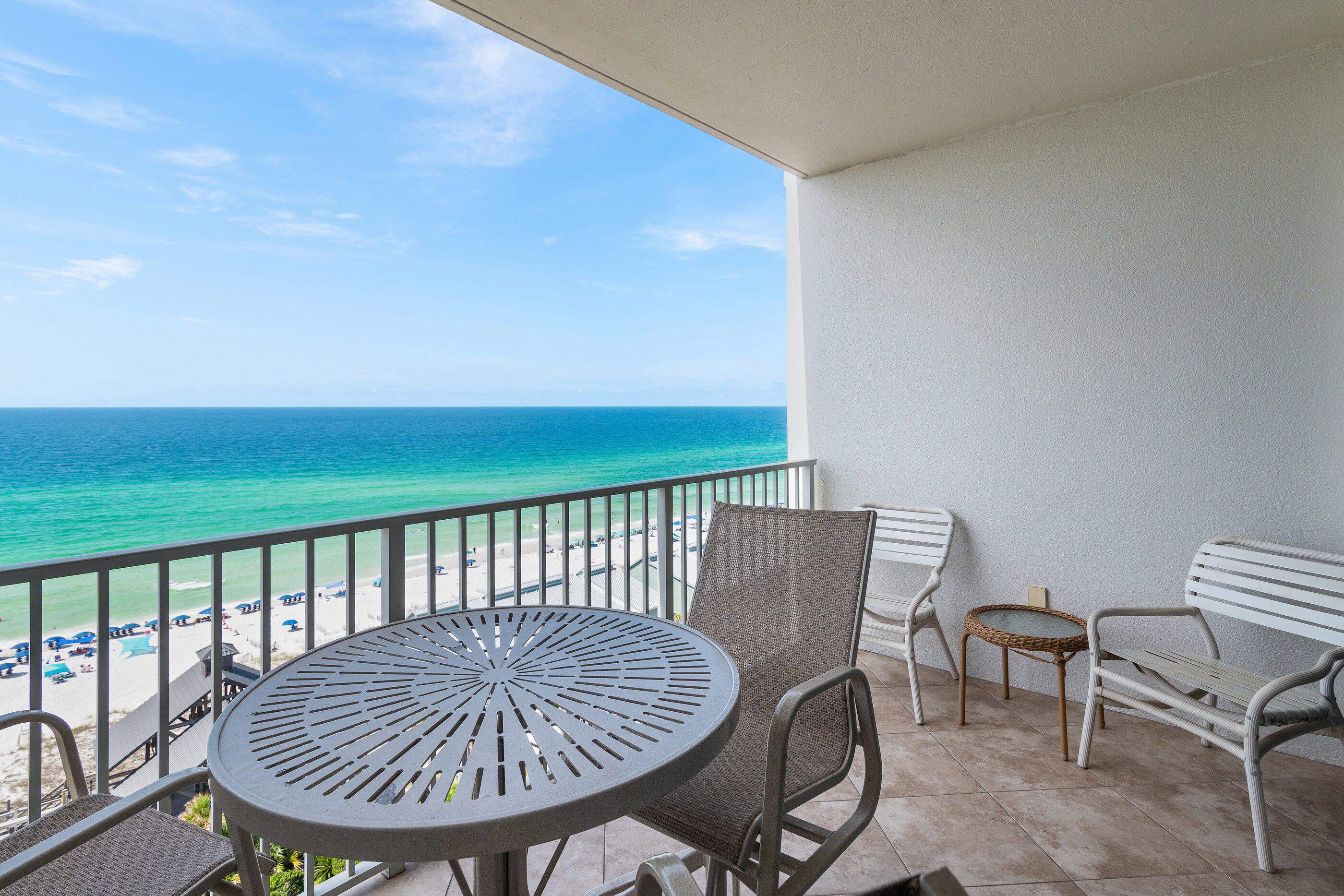 LEEWARD KEY - Residential