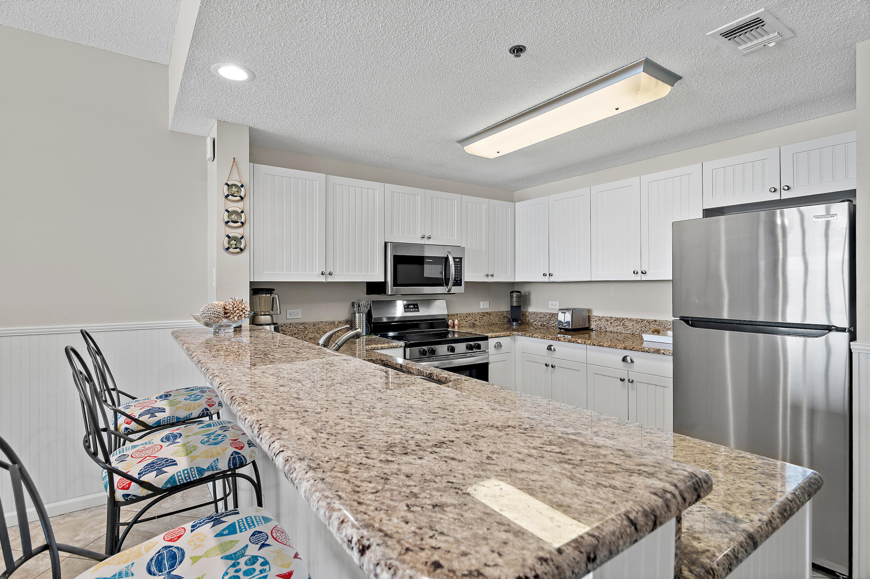 LEEWARD KEY - Residential