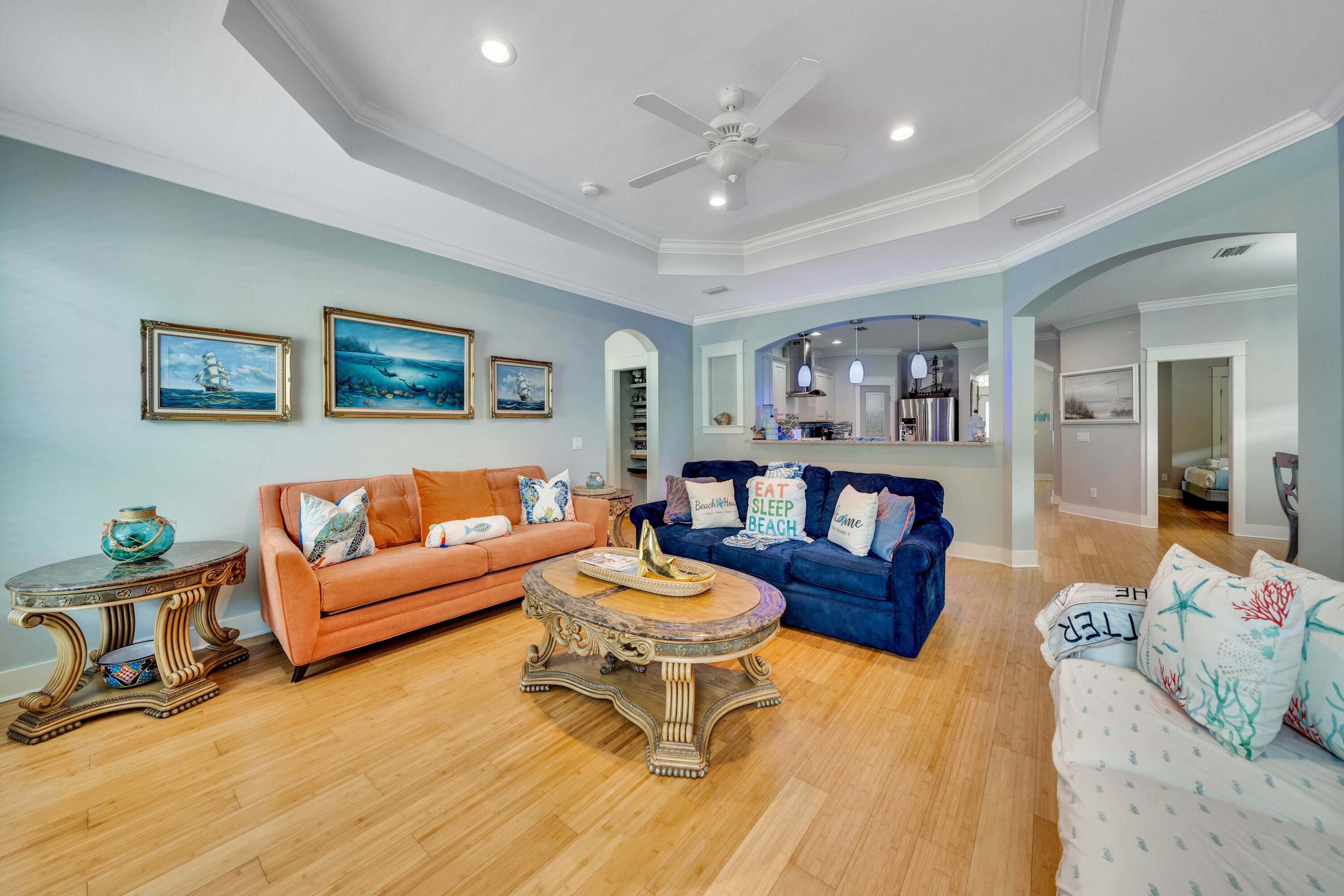 LAGUNA BEACH ESTATES 10TH ADDN - Residential