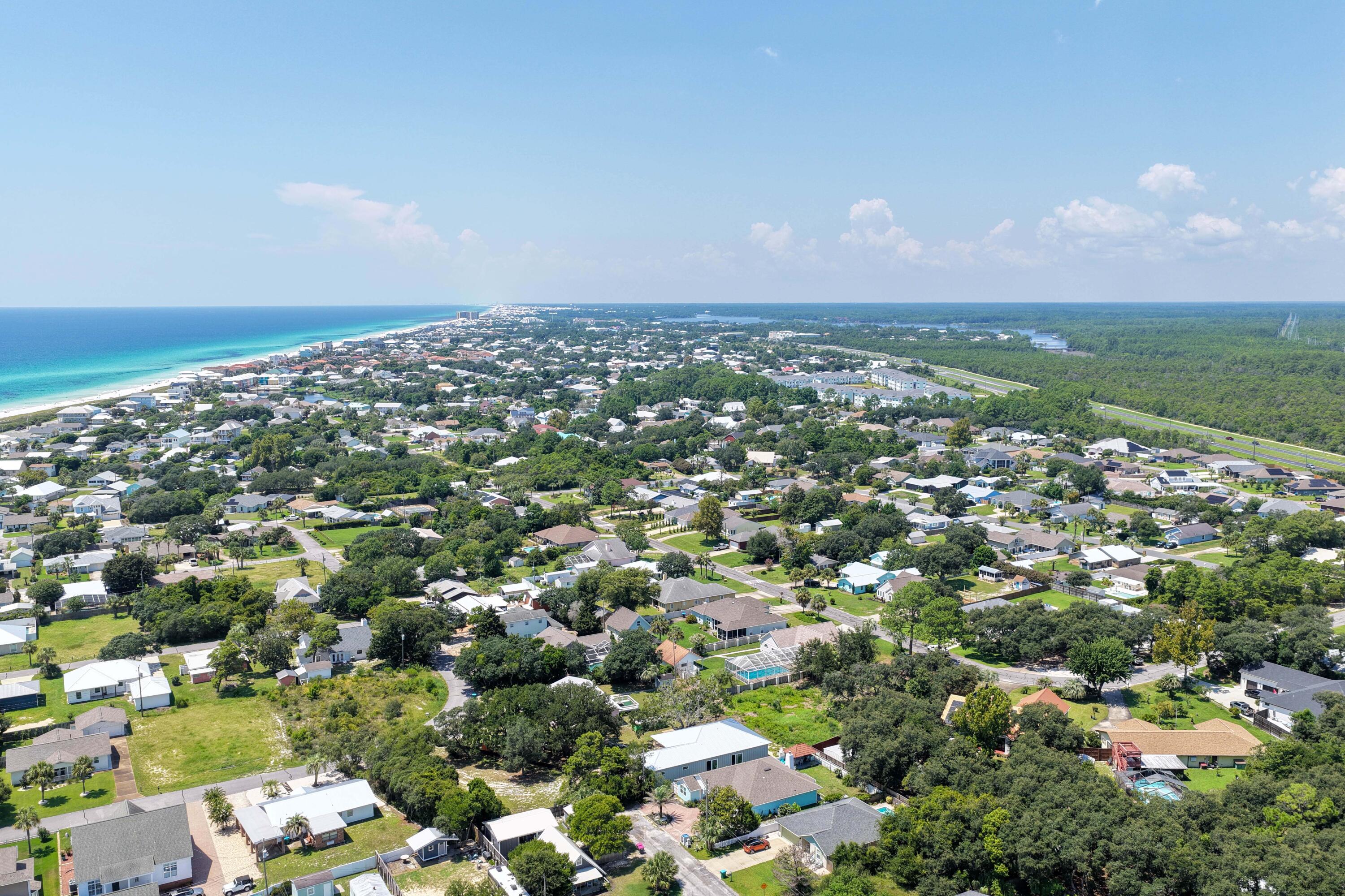 LAGUNA BEACH ESTATES 10TH ADDN - Residential
