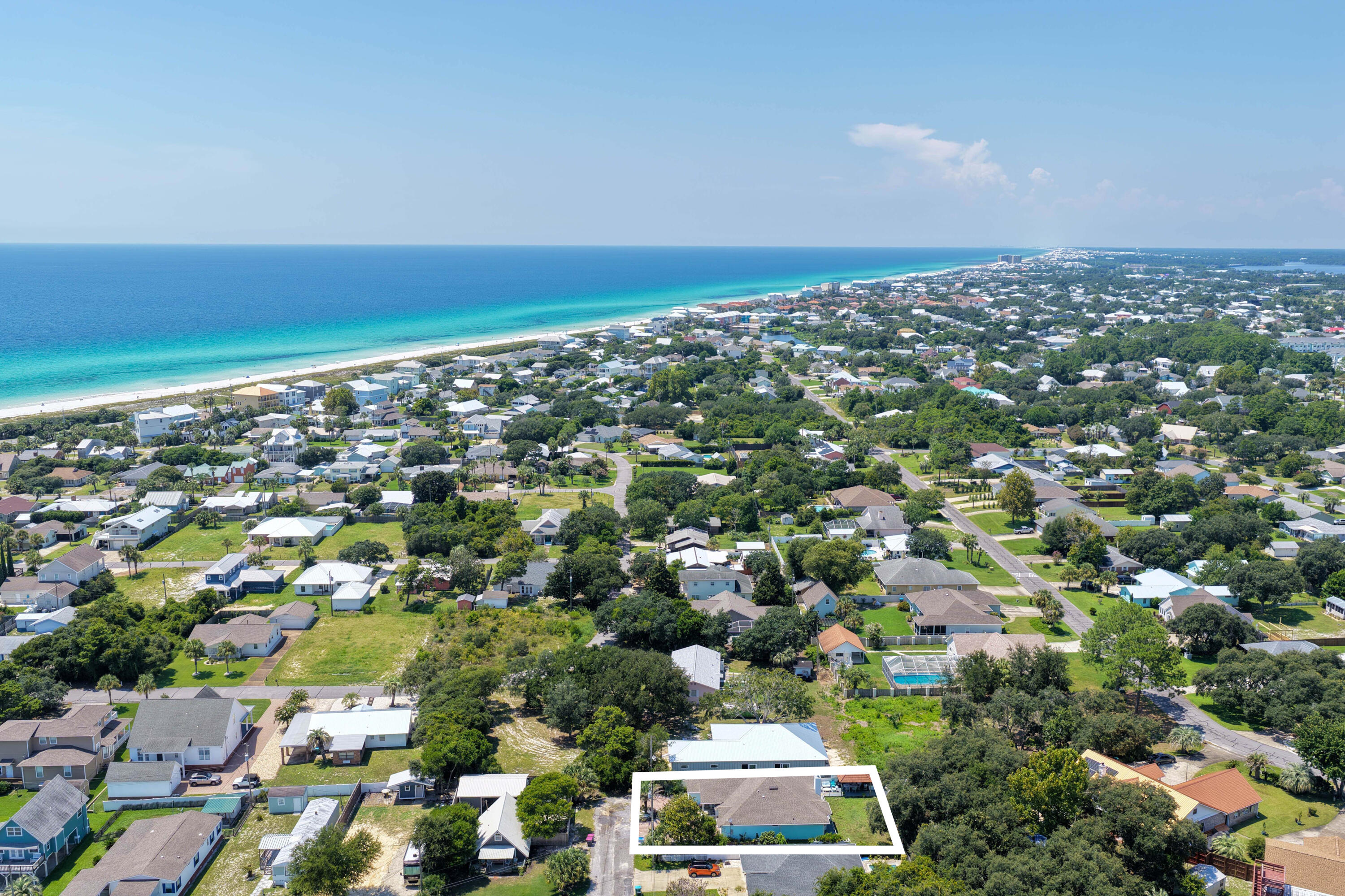 LAGUNA BEACH ESTATES 10TH ADDN - Residential