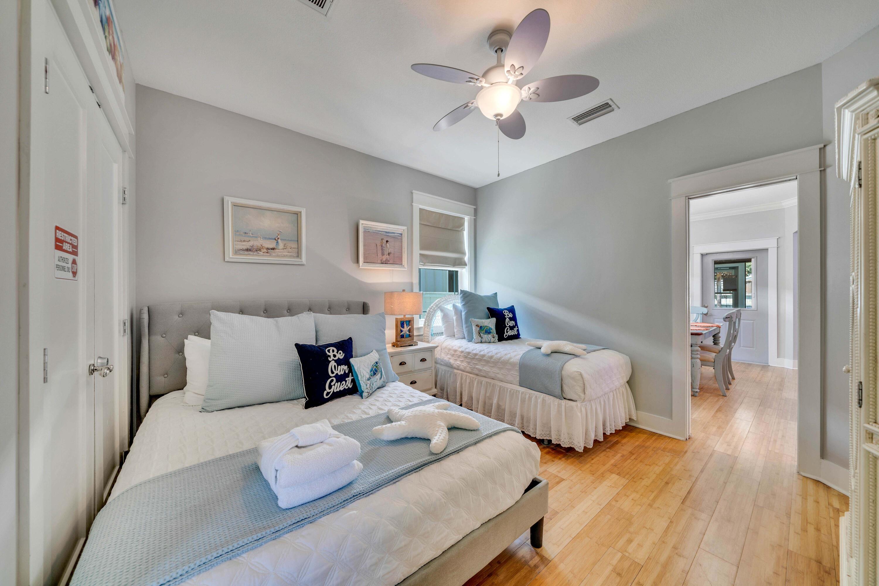 LAGUNA BEACH ESTATES 10TH ADDN - Residential