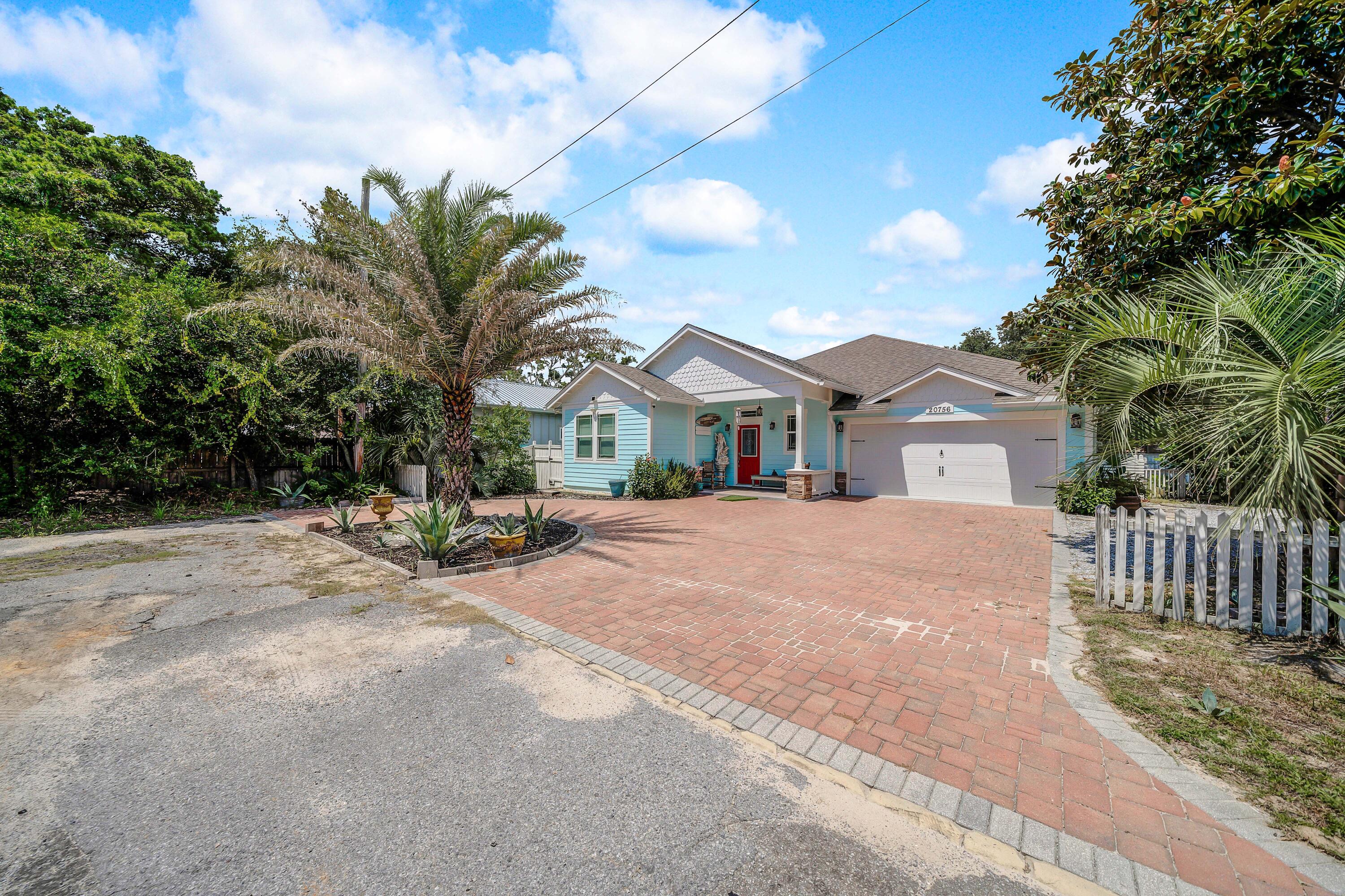 LAGUNA BEACH ESTATES 10TH ADDN - Residential