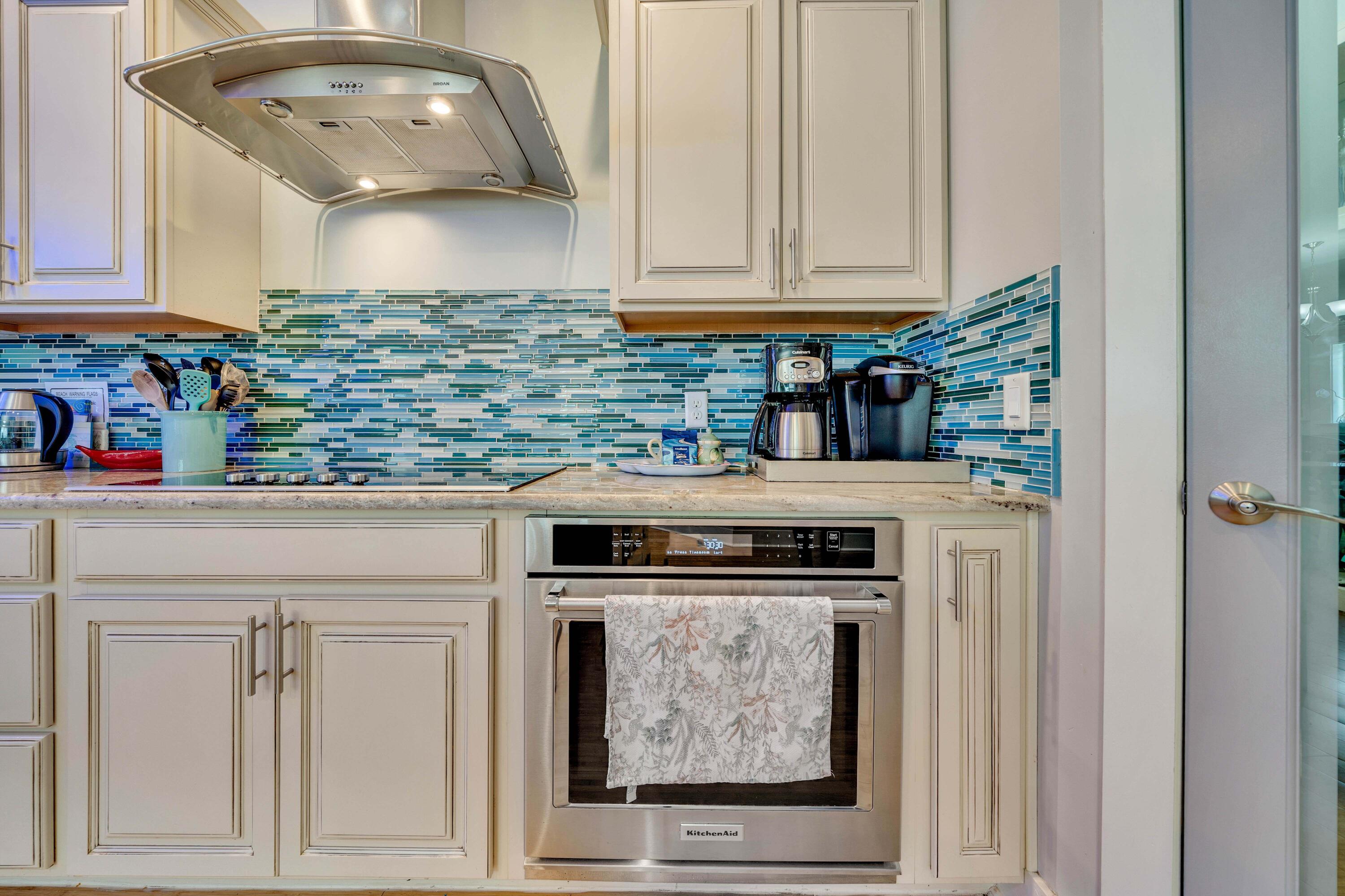 LAGUNA BEACH ESTATES 10TH ADDN - Residential