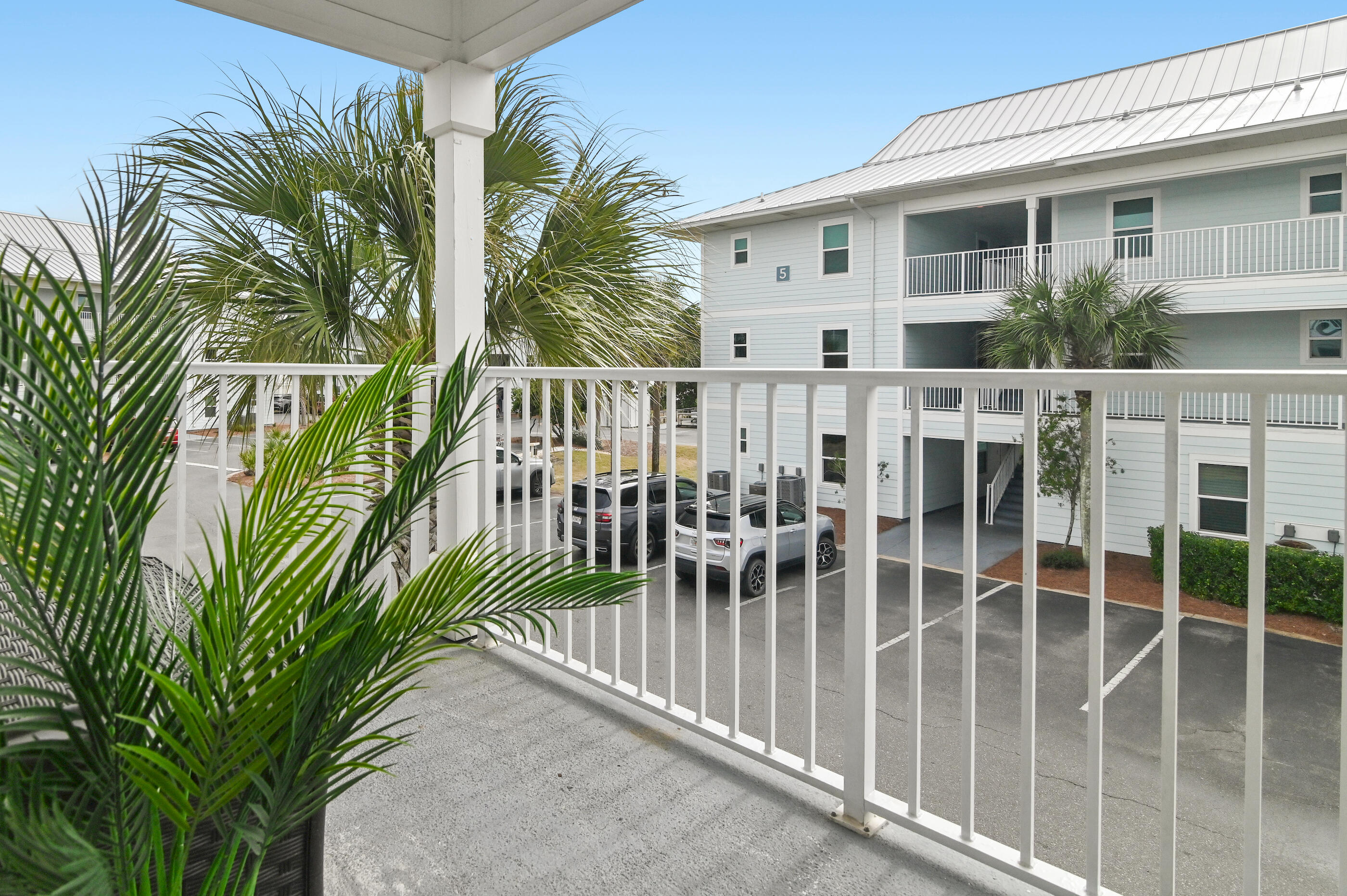 BEACHSIDE VILLAS CONDO - Residential