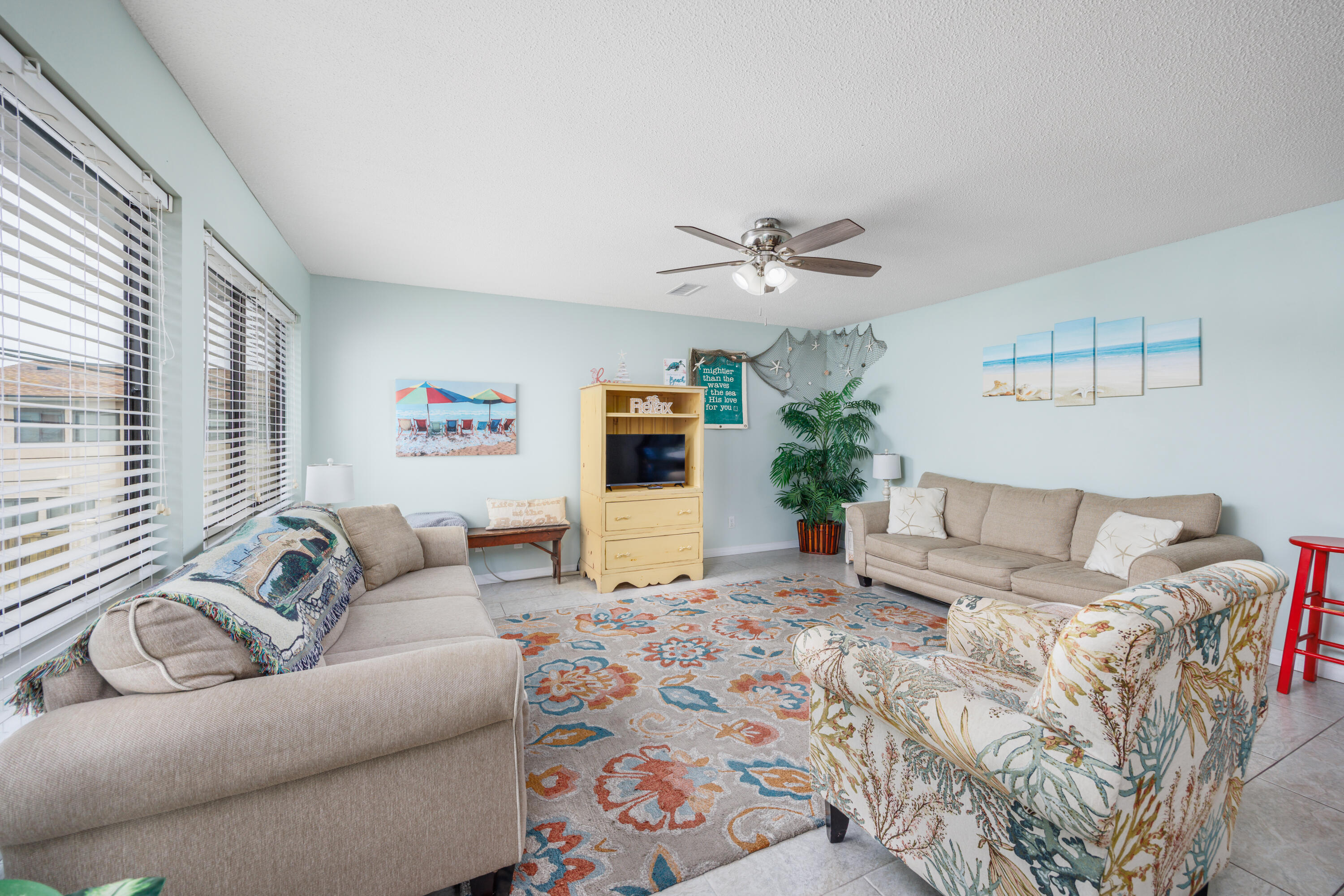 BEACHVIEW CONDOMINIUM - Residential