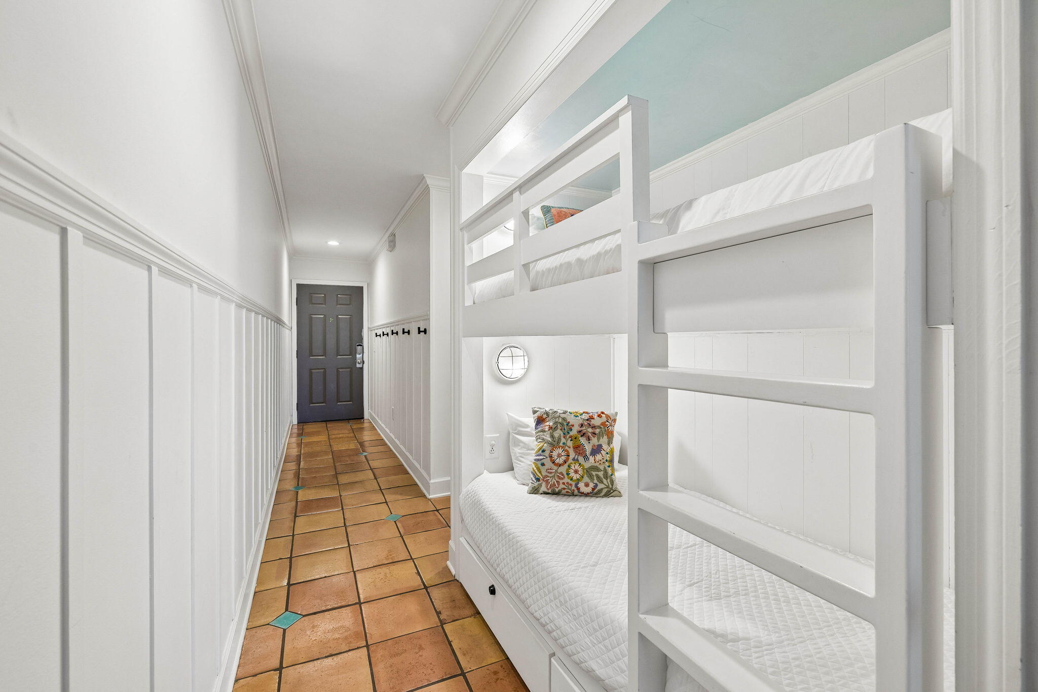 SEA MIST CONDO - Residential