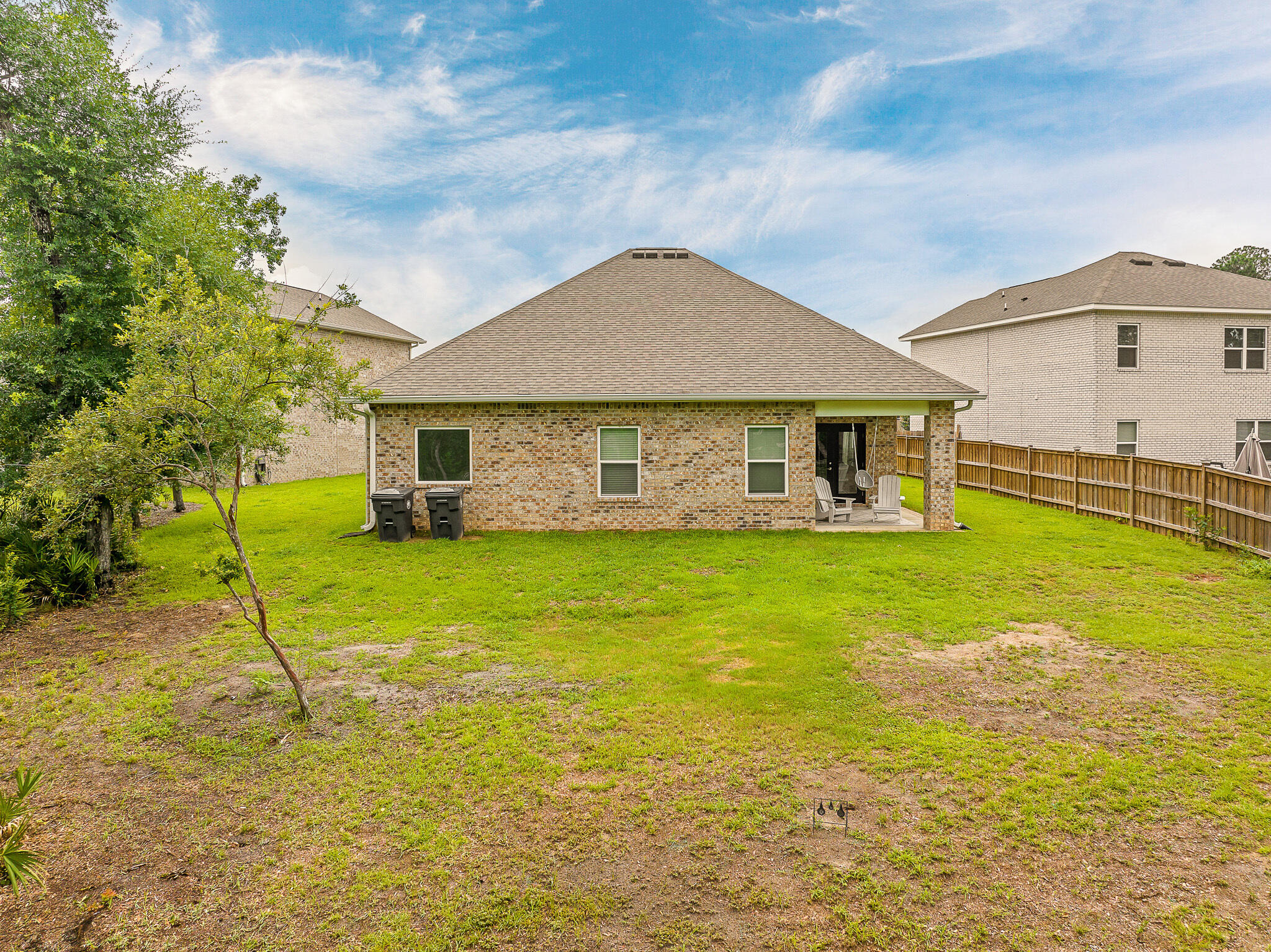 LIVE OAK HARBOR - Residential Lease