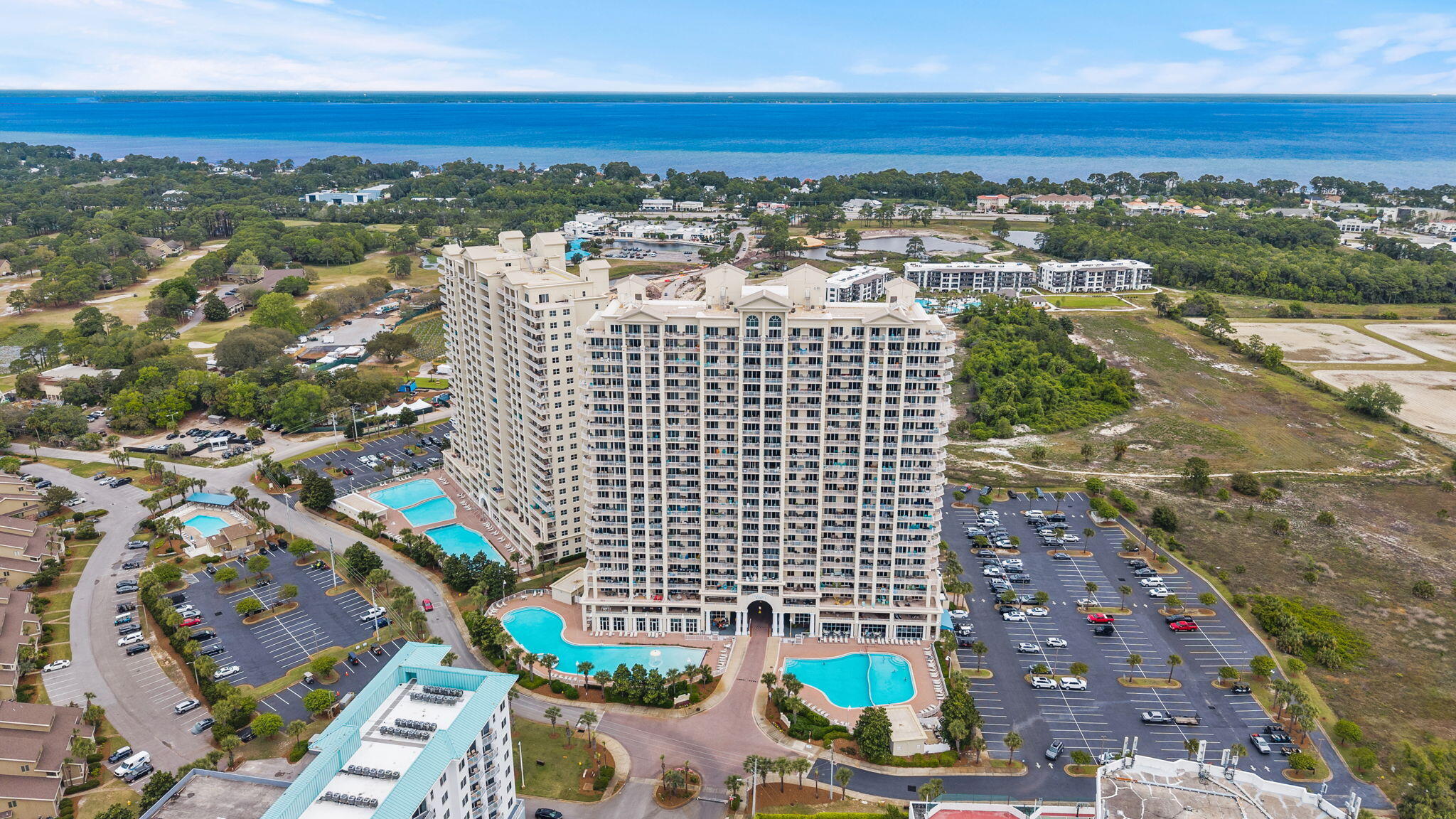 ARIEL DUNES 1 - Residential