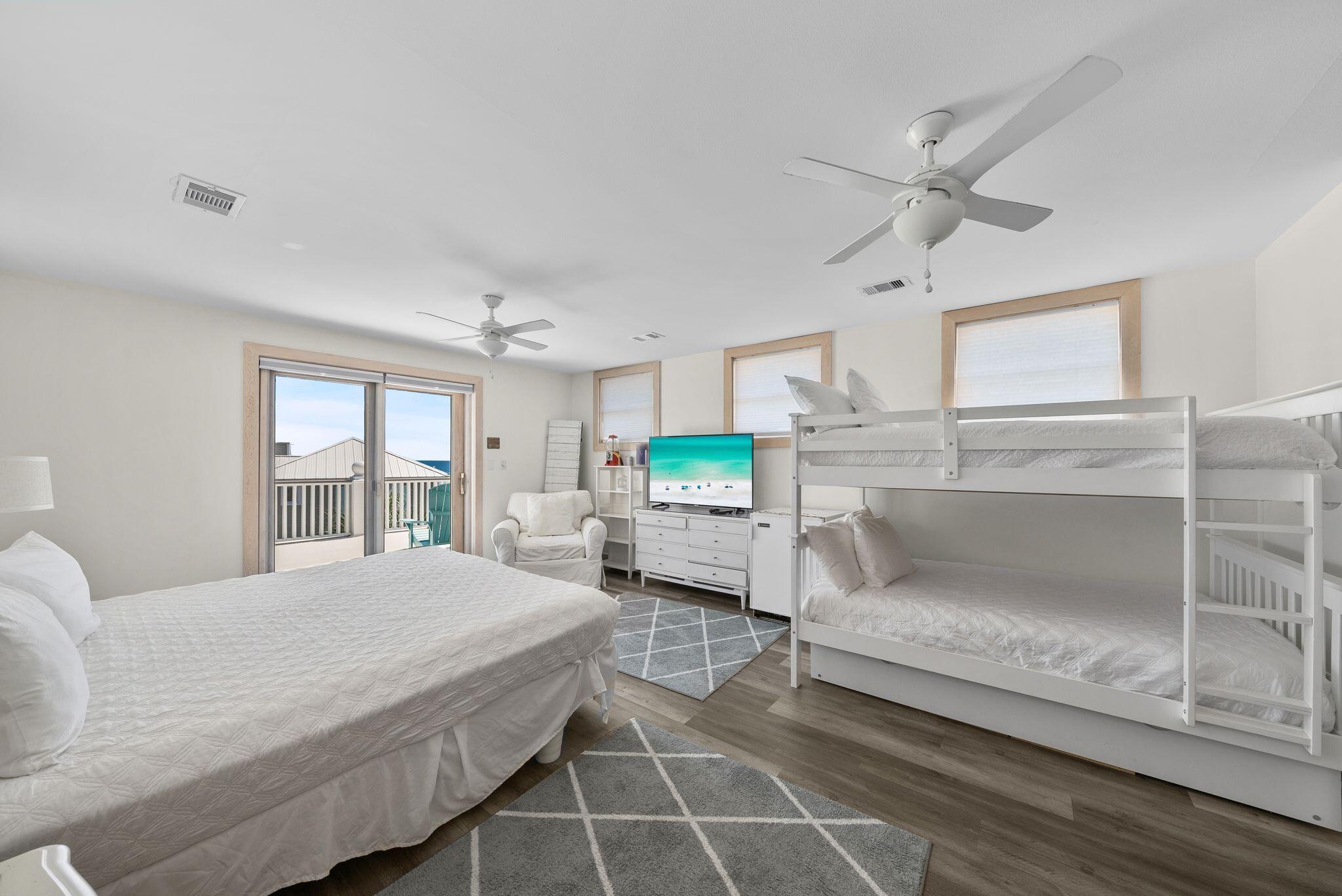 SUNRISE BEACH - Residential