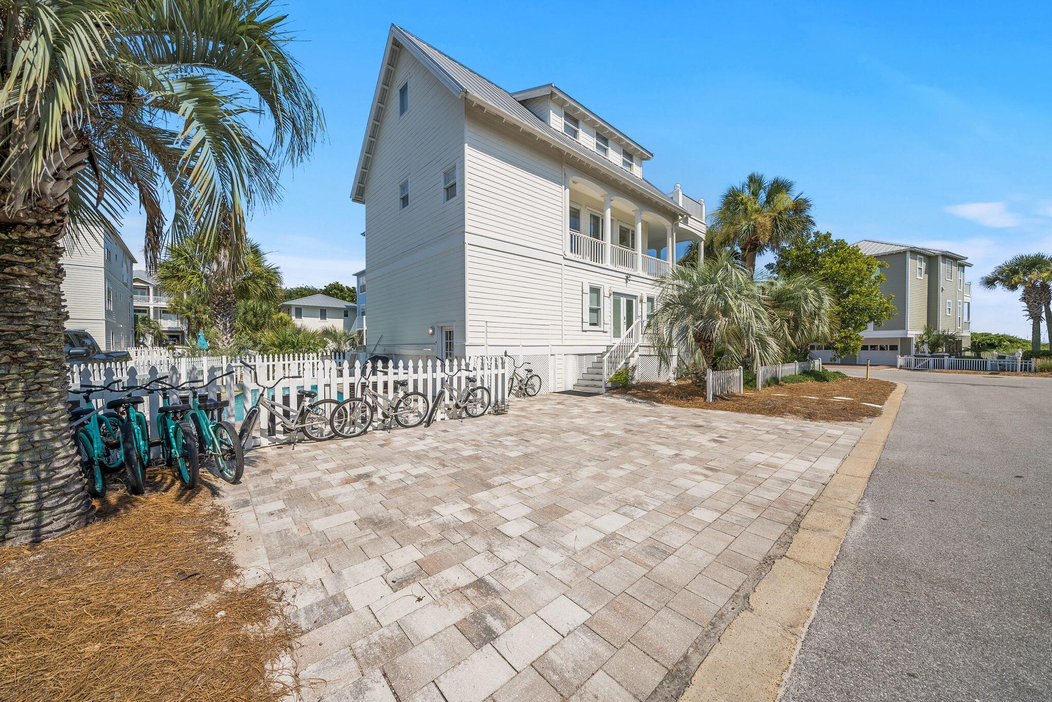 SUNRISE BEACH - Residential