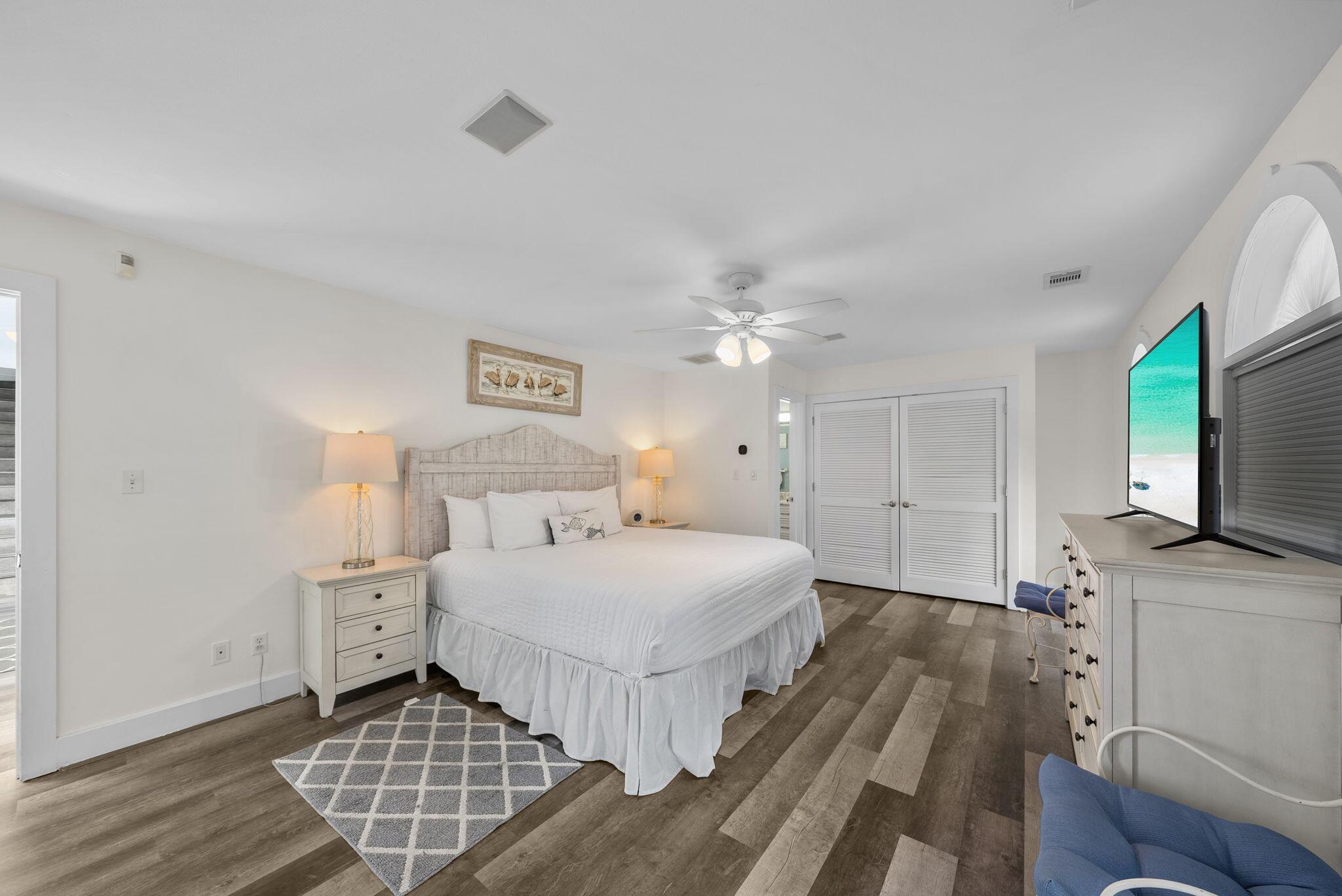SUNRISE BEACH - Residential