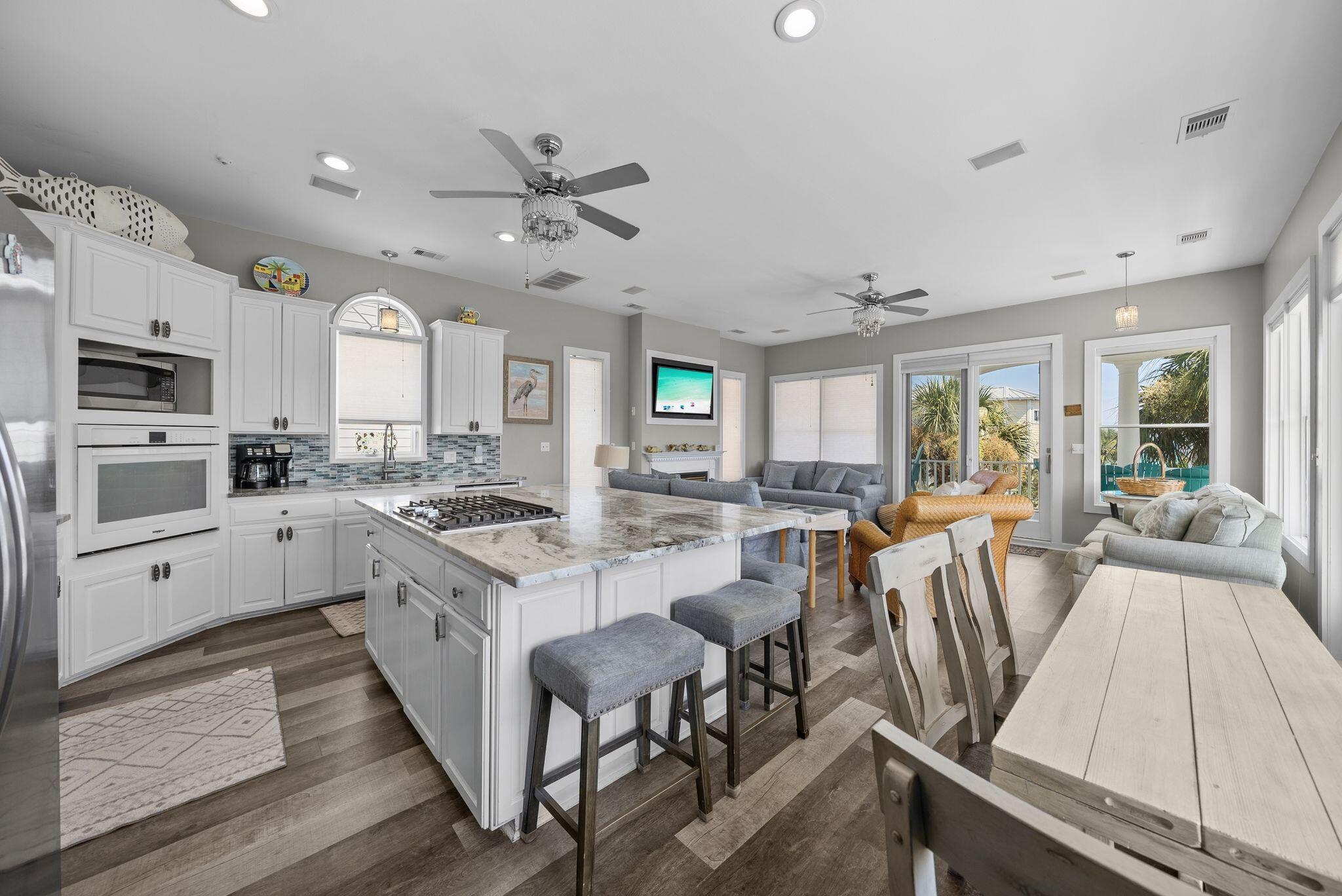 SUNRISE BEACH - Residential
