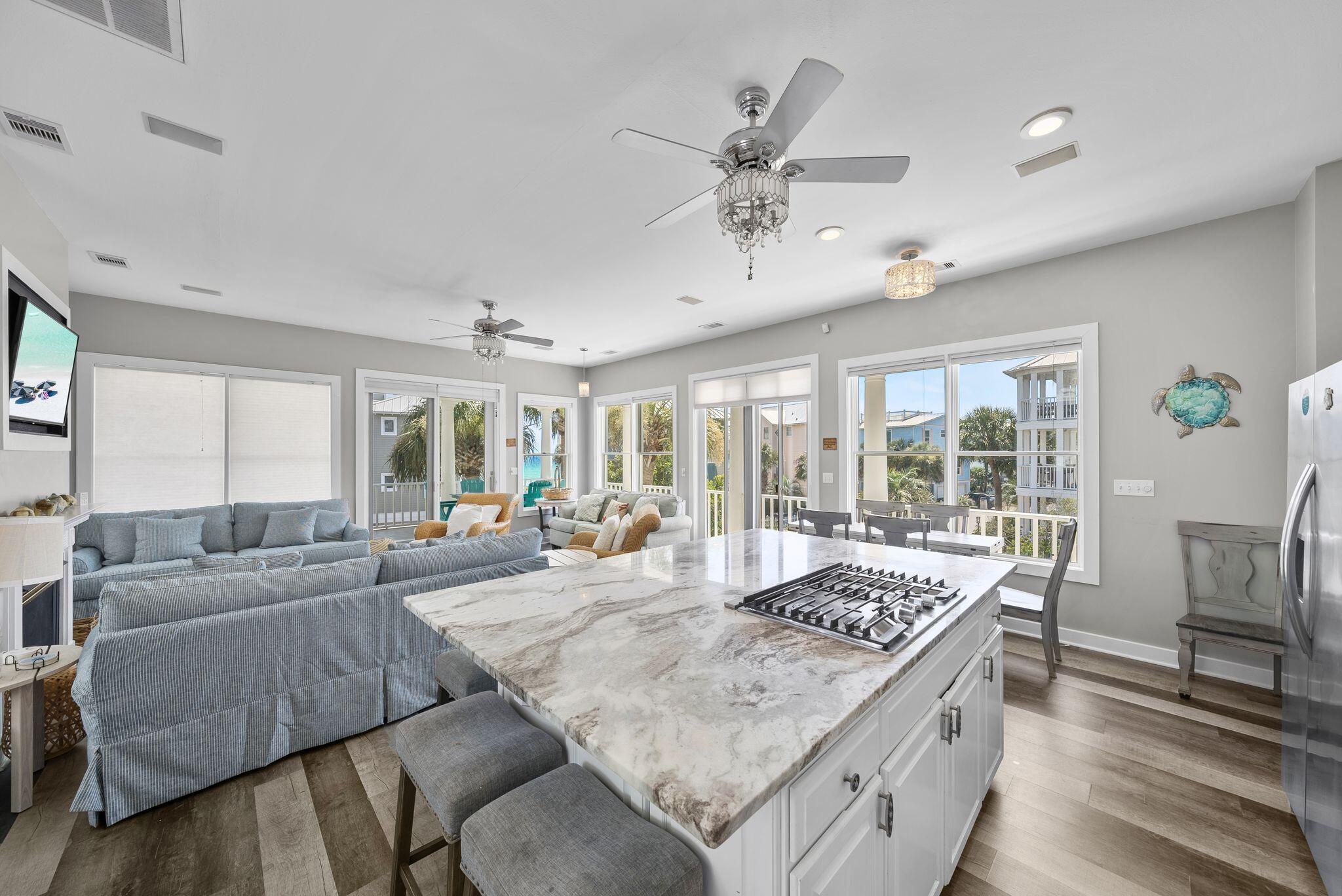 SUNRISE BEACH - Residential
