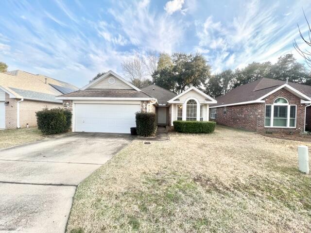 Available May 14th!

This beautiful 3 bedroom and 2 bathroom home features a formal living room and a dining room! The Kitchen features a breakfast bar, panty, breakfast nook, white appliances and black countertops. The main living area has vaulted and cathedral ceiling. The living room has a gas fireplace and leads to a 14 x 13 screened patio. The Master bedroom is spacious with room for a sitting area and the en-suite boasts a large garden tub, his and her sinks, and a separate shower. Additional bedrooms are large and roomy. Low maintenance yard with automatic sprinkler system.

**Pets: Willing to consider with owner approval**

Obligo: ***Cut the Upfront Costs -- Move In Without a Security Deposit!***
We've partnered with Obligo to help qualified renters save money when it matters most *All pets are registered via pet screening, and all assistance animals are verified through the same screening process.**

**Carpet cleaning (if applicable) & Admin Fee charged **

Tenant to verify all data. Please contact Sound Choice Real Estate to schedule a showing- 850-389-8533.

***Approval is based on several factors as follows***
- Rental History and Verification
- Employment History and Verification
- Credit History