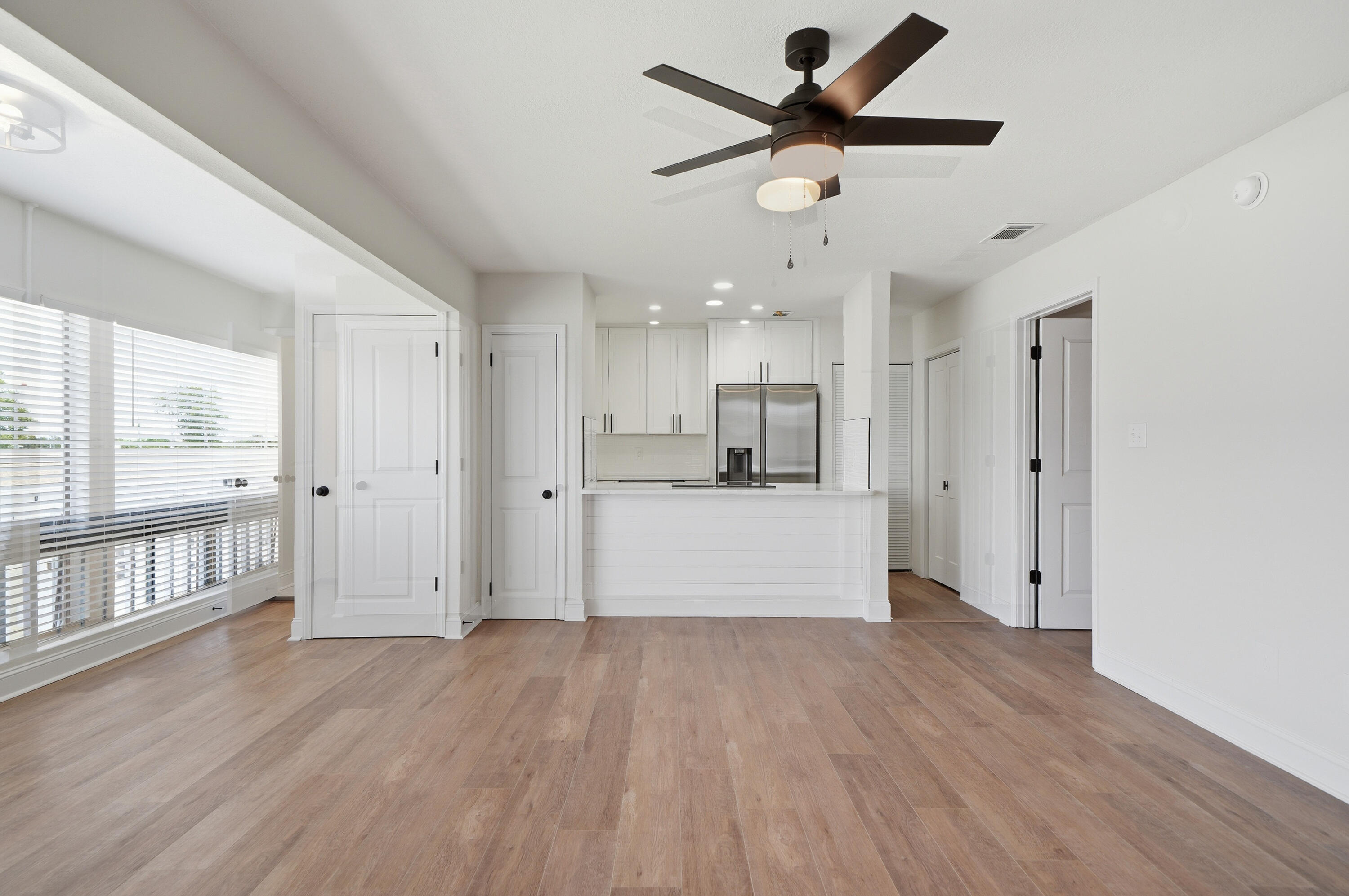 (2 Baths) Completely renovated 1BR/2BA--one of the few with 2 full baths. New ac Installed New rewire, new paint, new fans and lights, new kitchen w/ granite & stainless appliances, new baths, no carpet, new textured ceilings/walls. Mid-town Destin near June Decker beach access. Gated 19-acre community w/ 3 pools, tennis, clubhouse; short-term rentals & pets allowed.