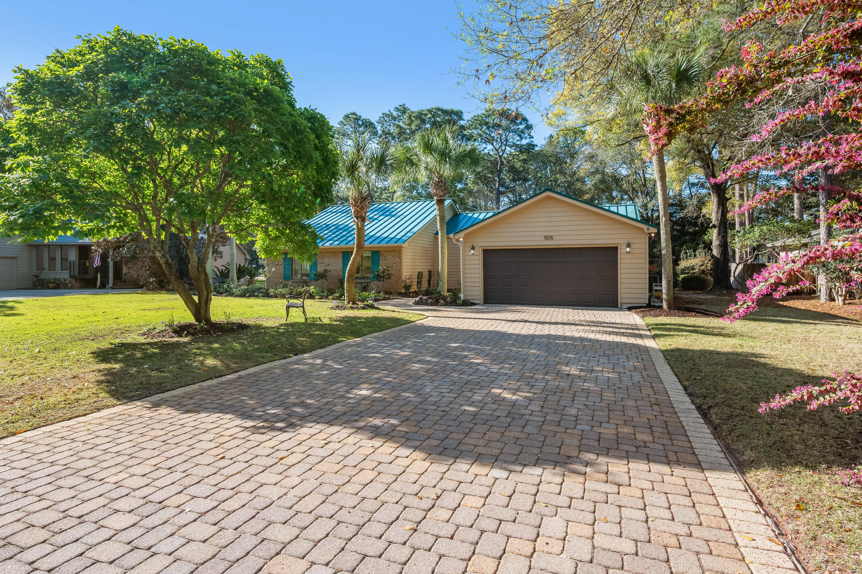 ST ANDREWS WEST BLUEWATER BAY 1 - Residential