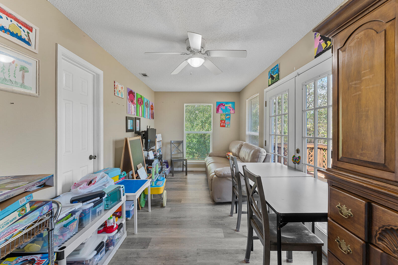 LAKEVIEW ESTATES - Residential