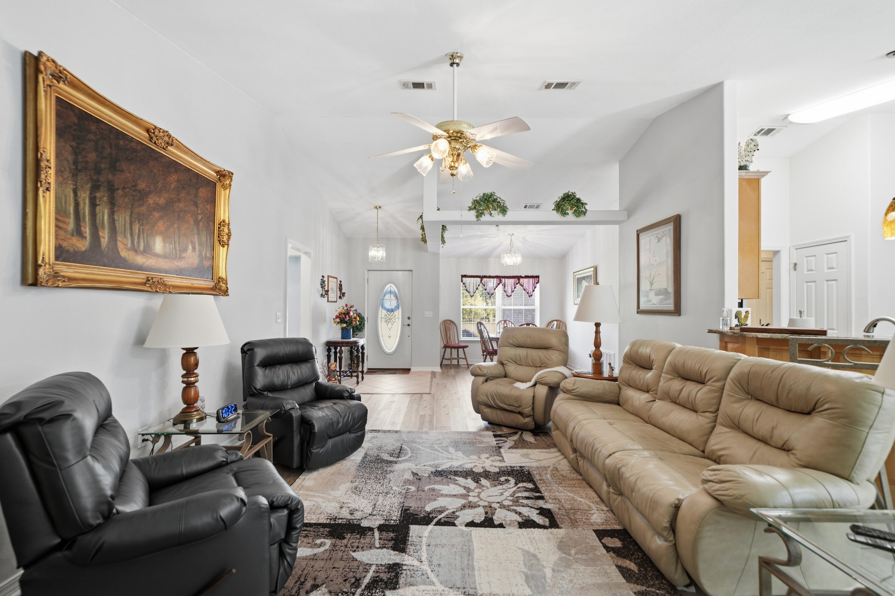HOLLEY BY THE SEA - Residential